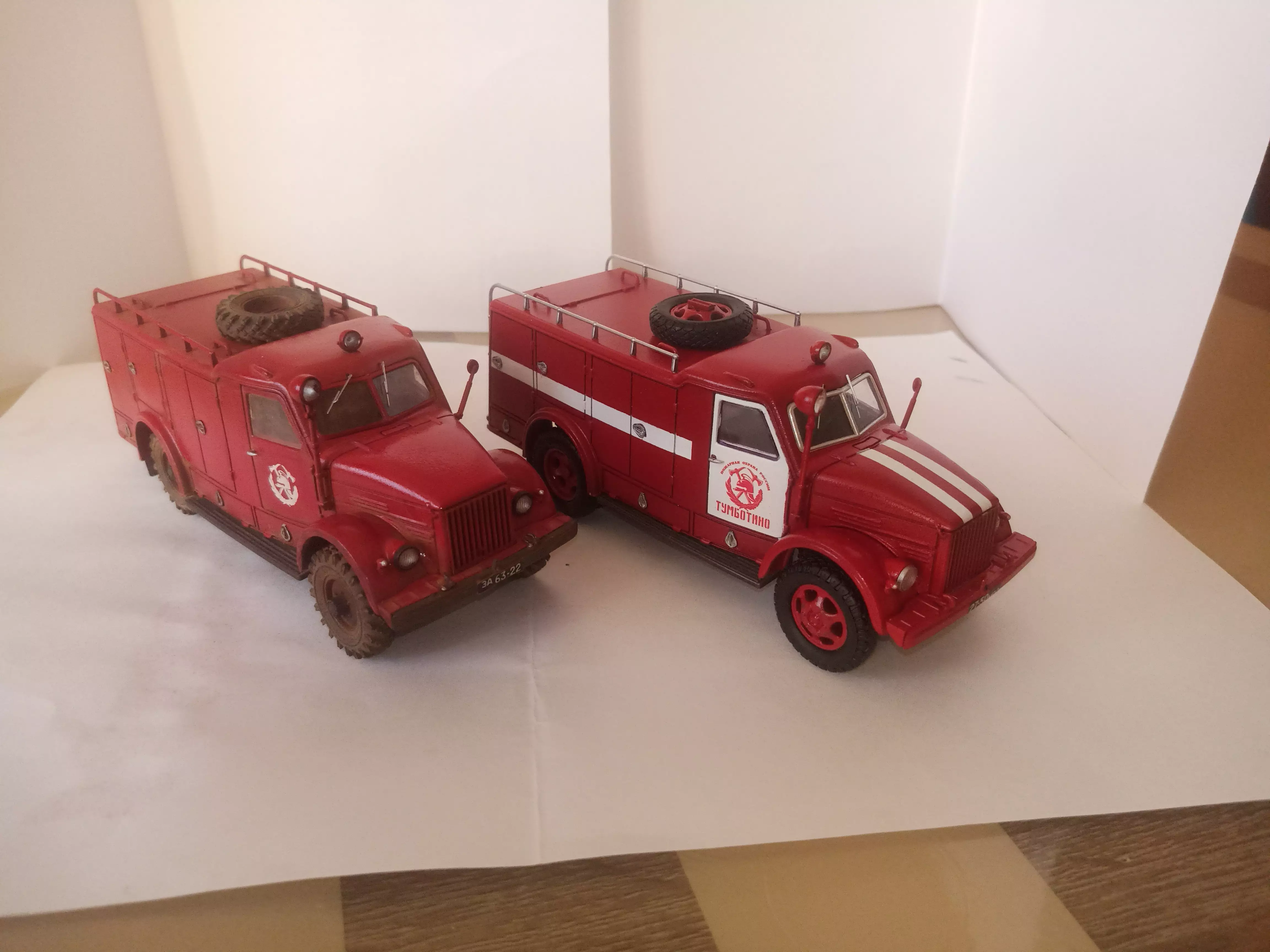 Сборная модель лесовоз с прицепом-роспуском 43204-10