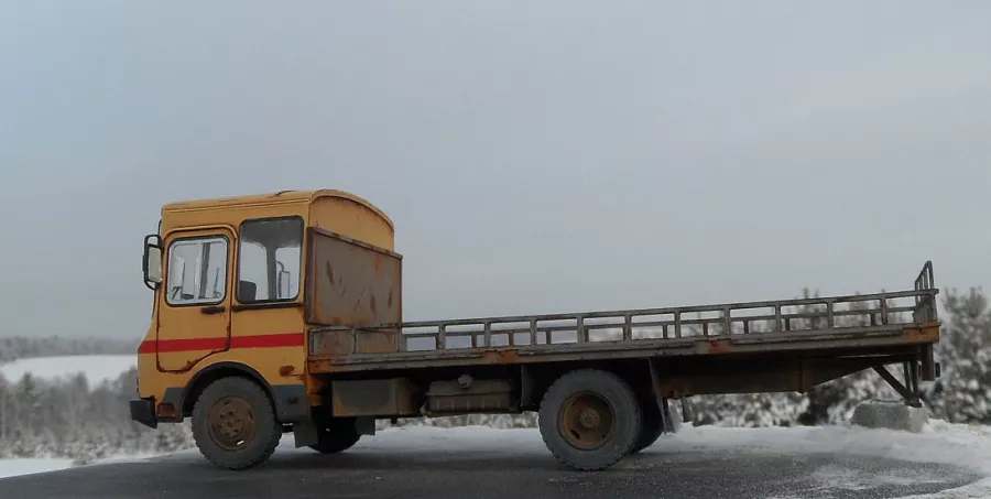 Сборная модель Внутризаводской транспорт ПАЗ-3205 ВЗТ 0-11