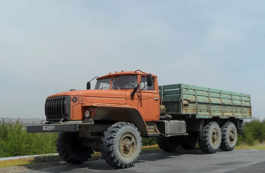 Сборная модель 4320-0911 бортовой