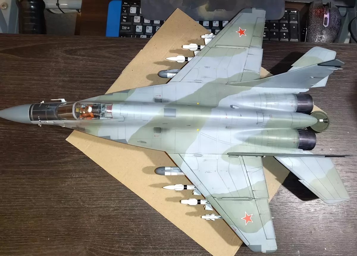 Сборная модель лесовоз с прицепом-роспуском 43204-10