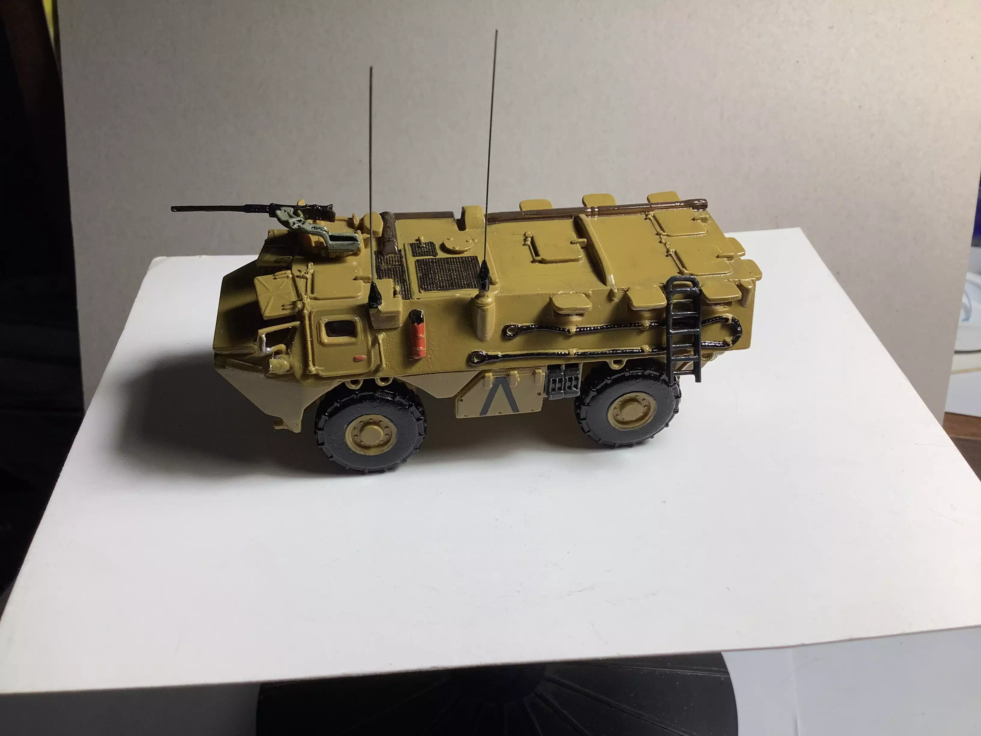 Автомобиль VAB 4x4