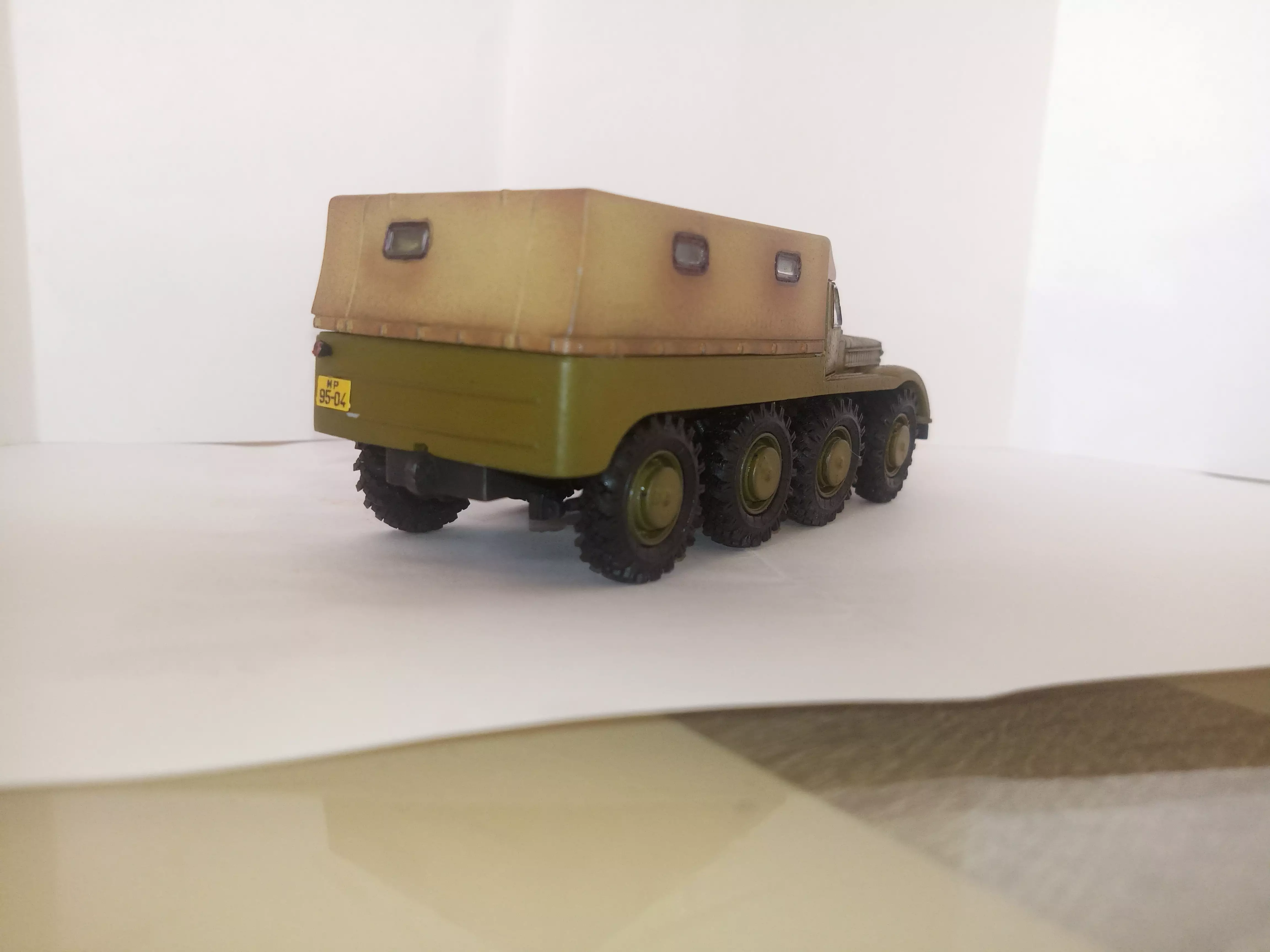 Сборная модель лесовоз с прицепом-роспуском 43204-10