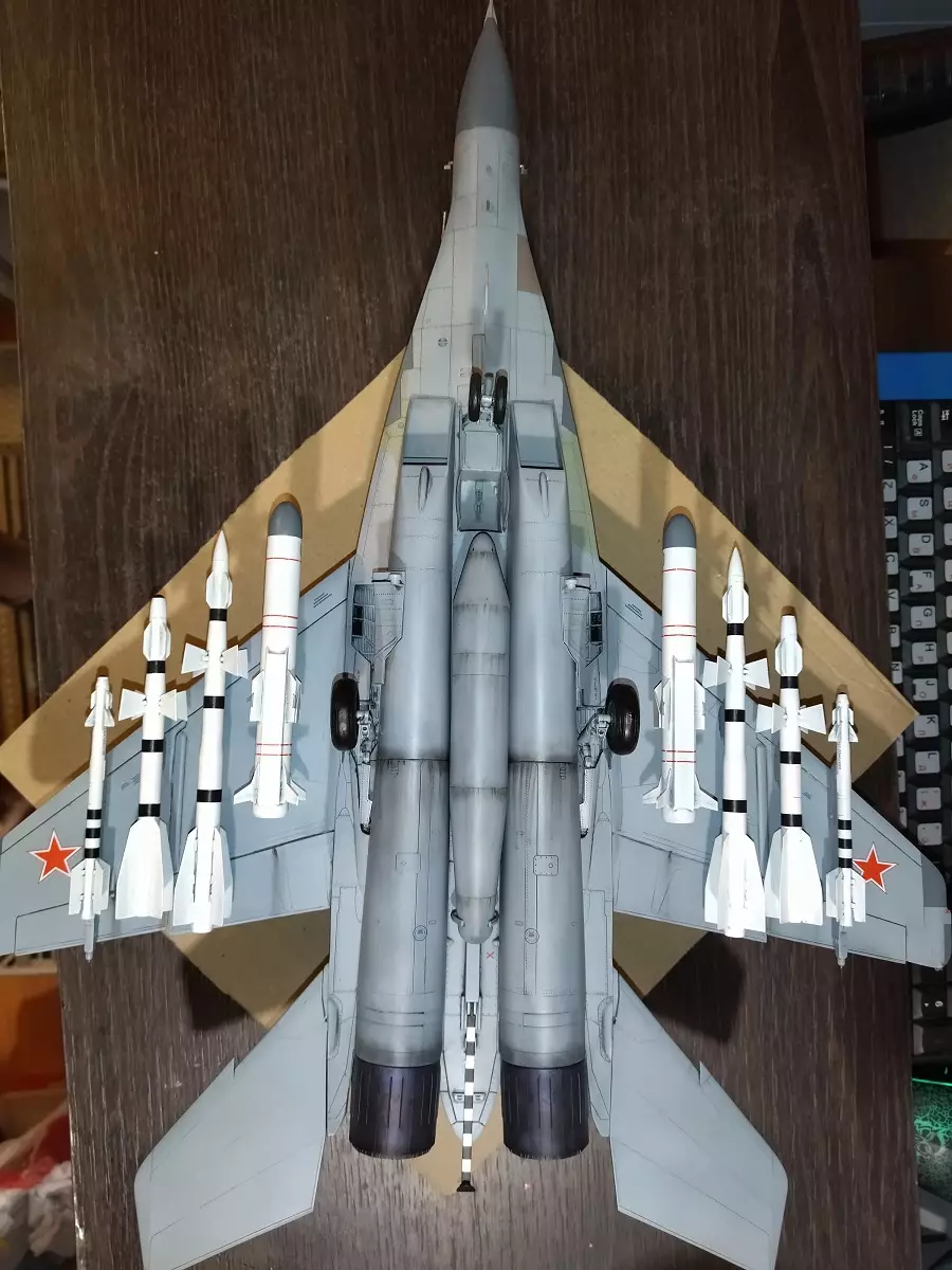 Сборная модель лесовоз с прицепом-роспуском 43204-10