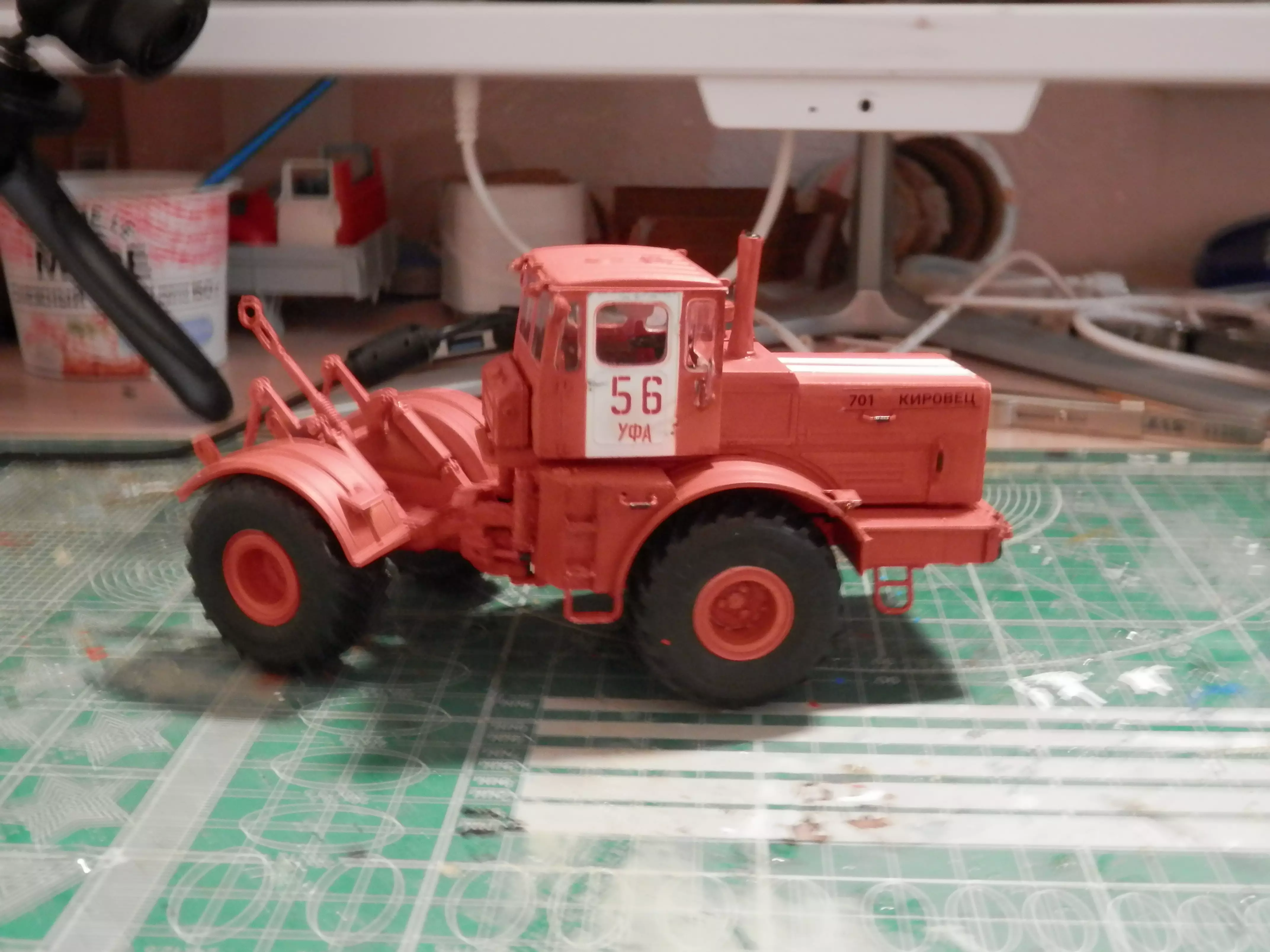 Сборная модель лесовоз с прицепом-роспуском 43204-10