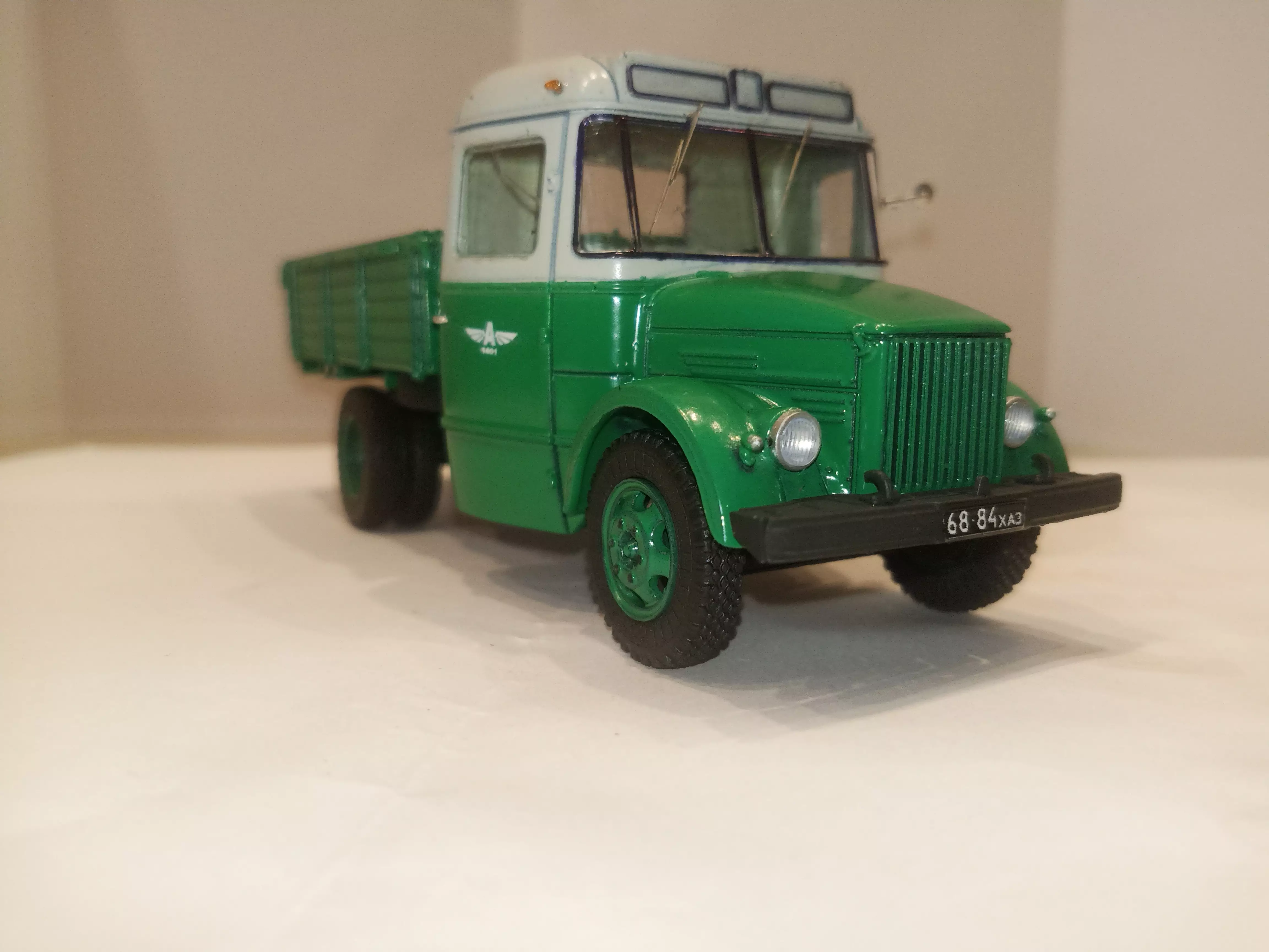 Сборная модель лесовоз с прицепом-роспуском 43204-10