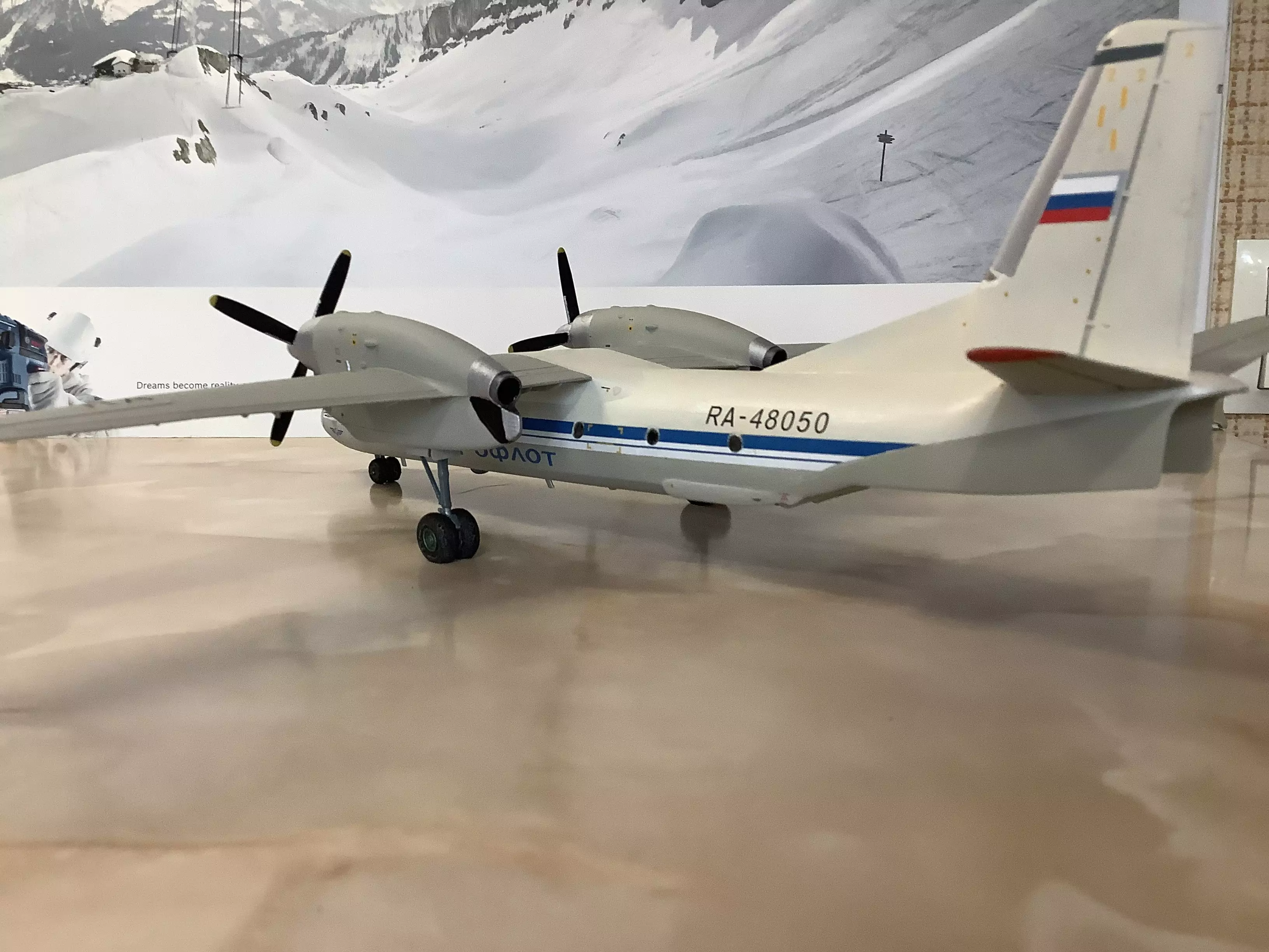 Сборная модель лесовоз с прицепом-роспуском 43204-10