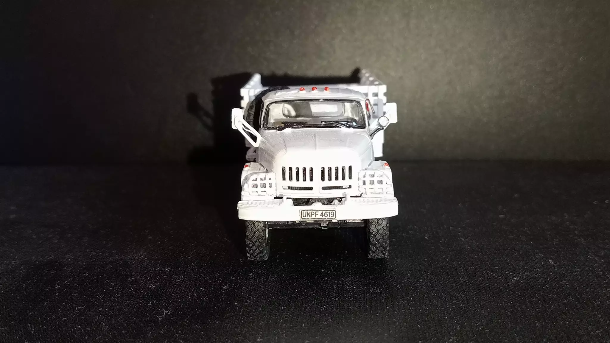 Сборная модель лесовоз с прицепом-роспуском 43204-10