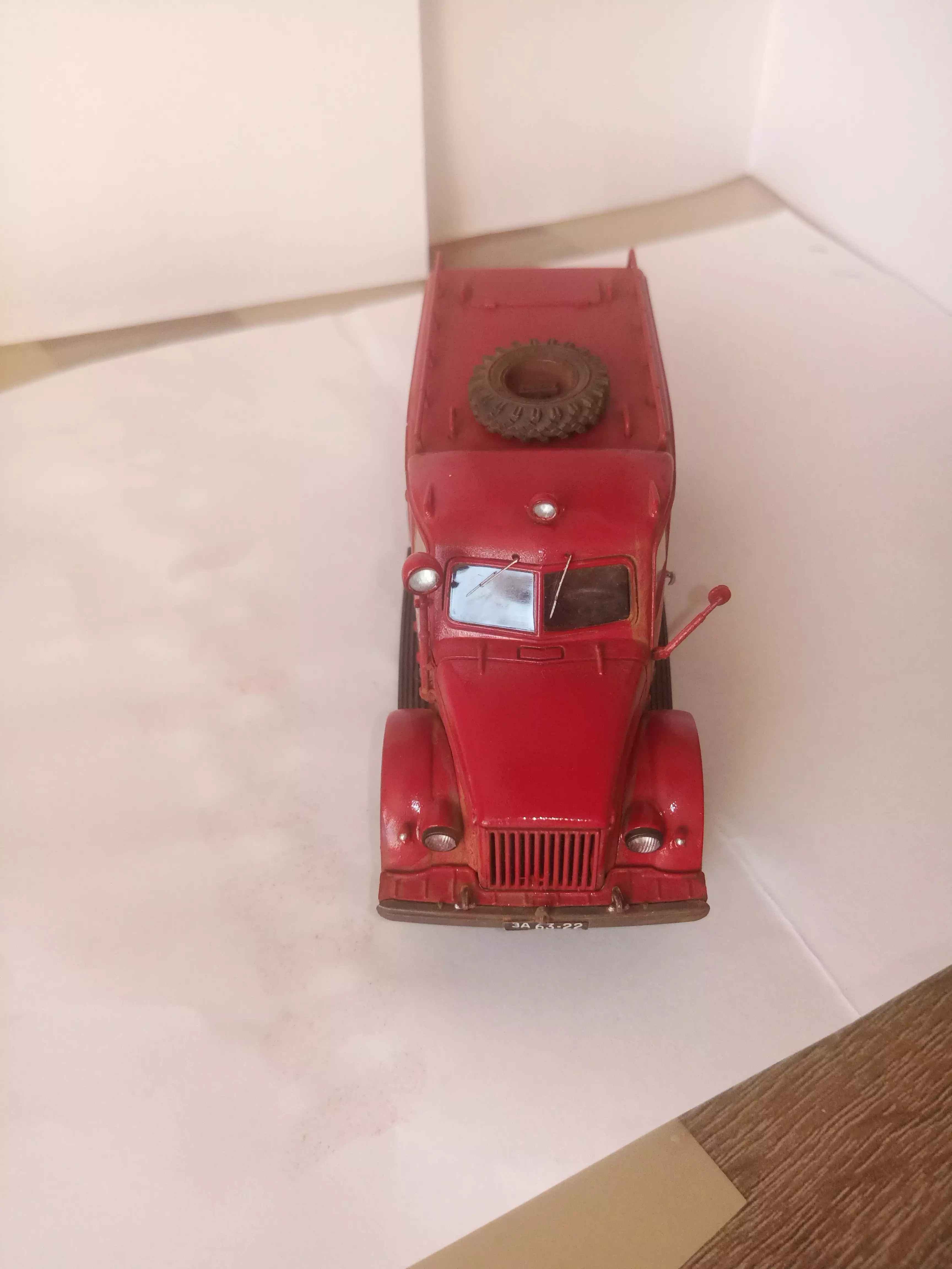 Сборная модель лесовоз с прицепом-роспуском 43204-10