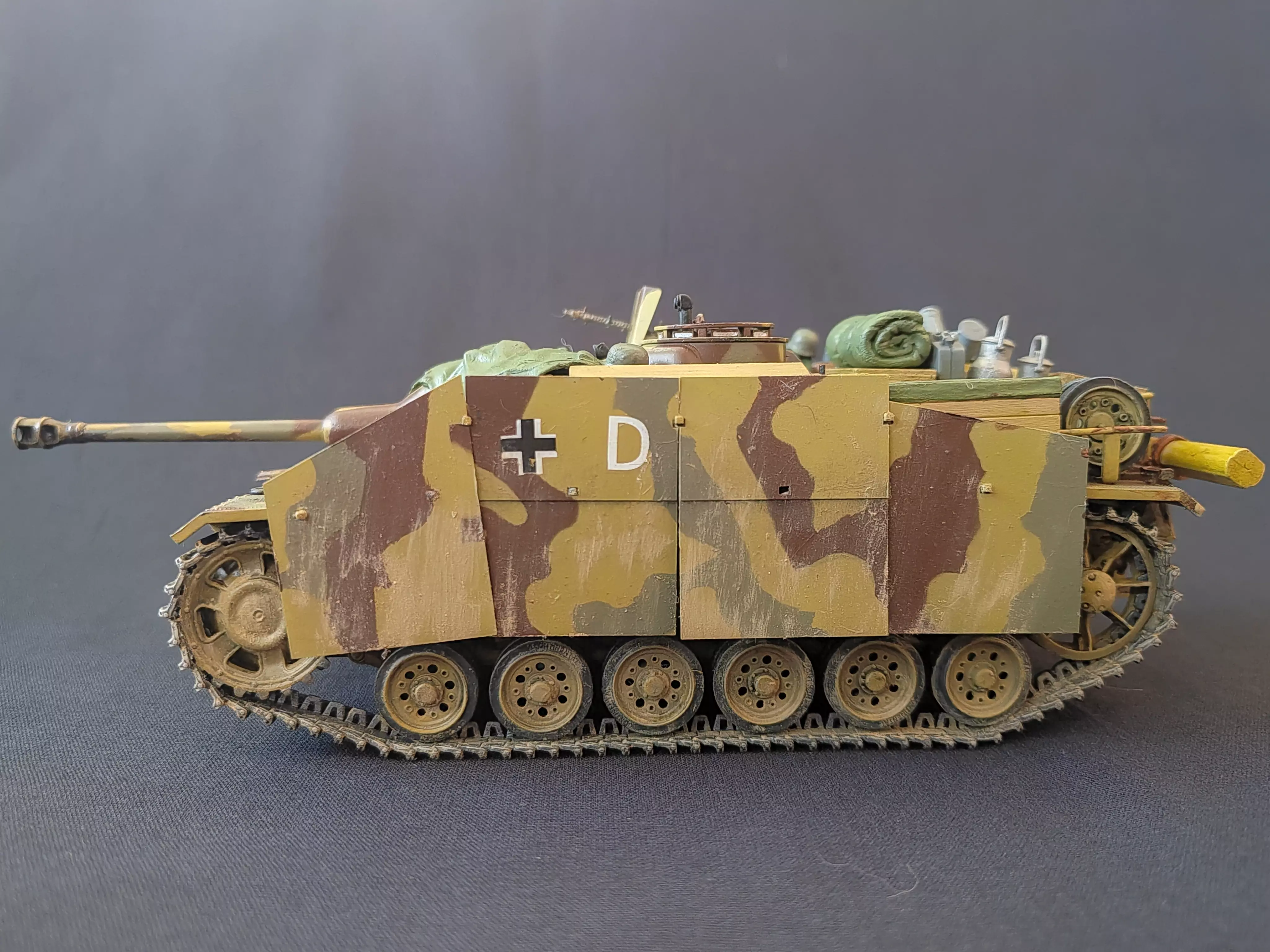 Сборная модель лесовоз с прицепом-роспуском 43204-10