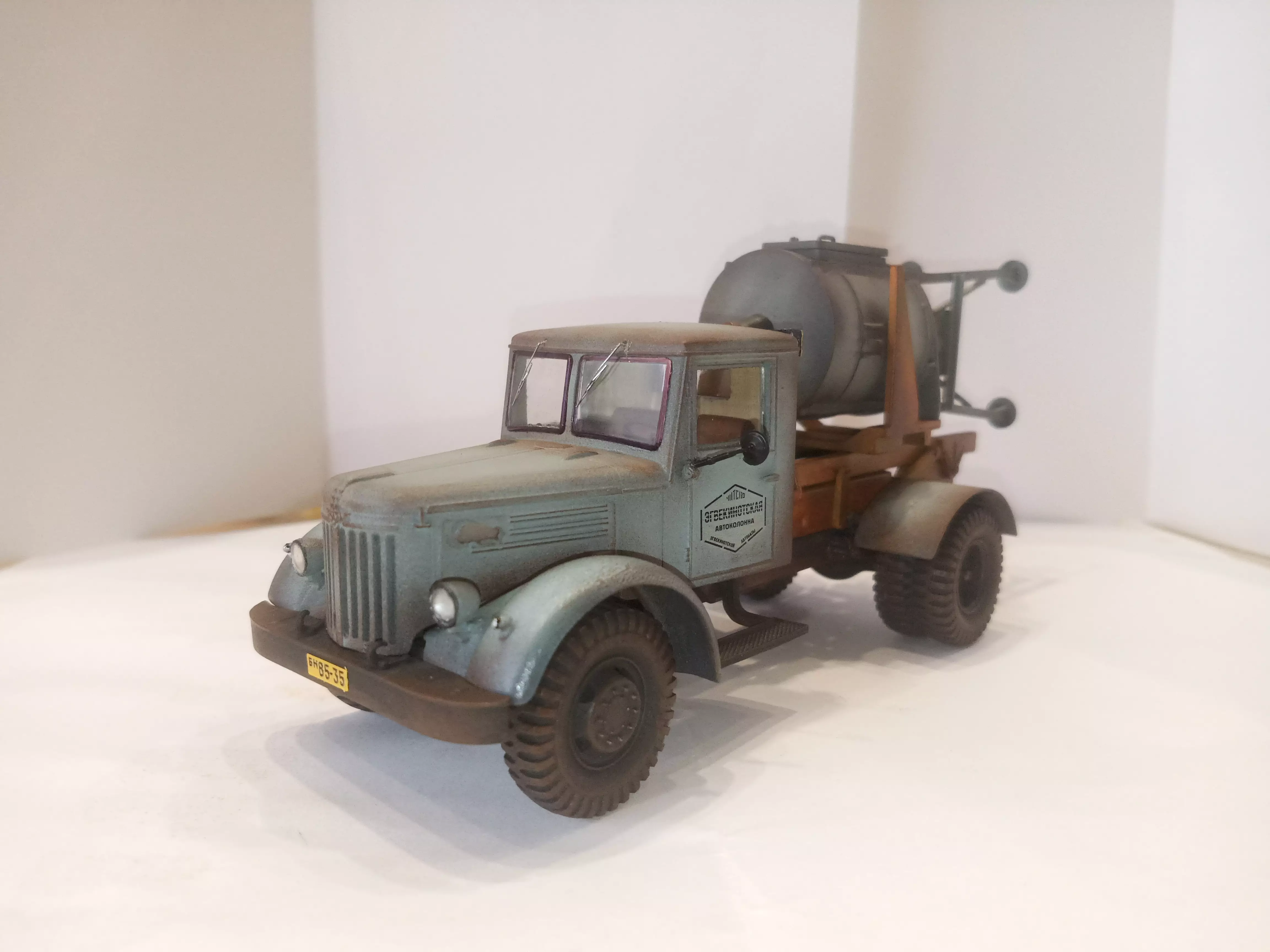 Сборная модель лесовоз с прицепом-роспуском 43204-10