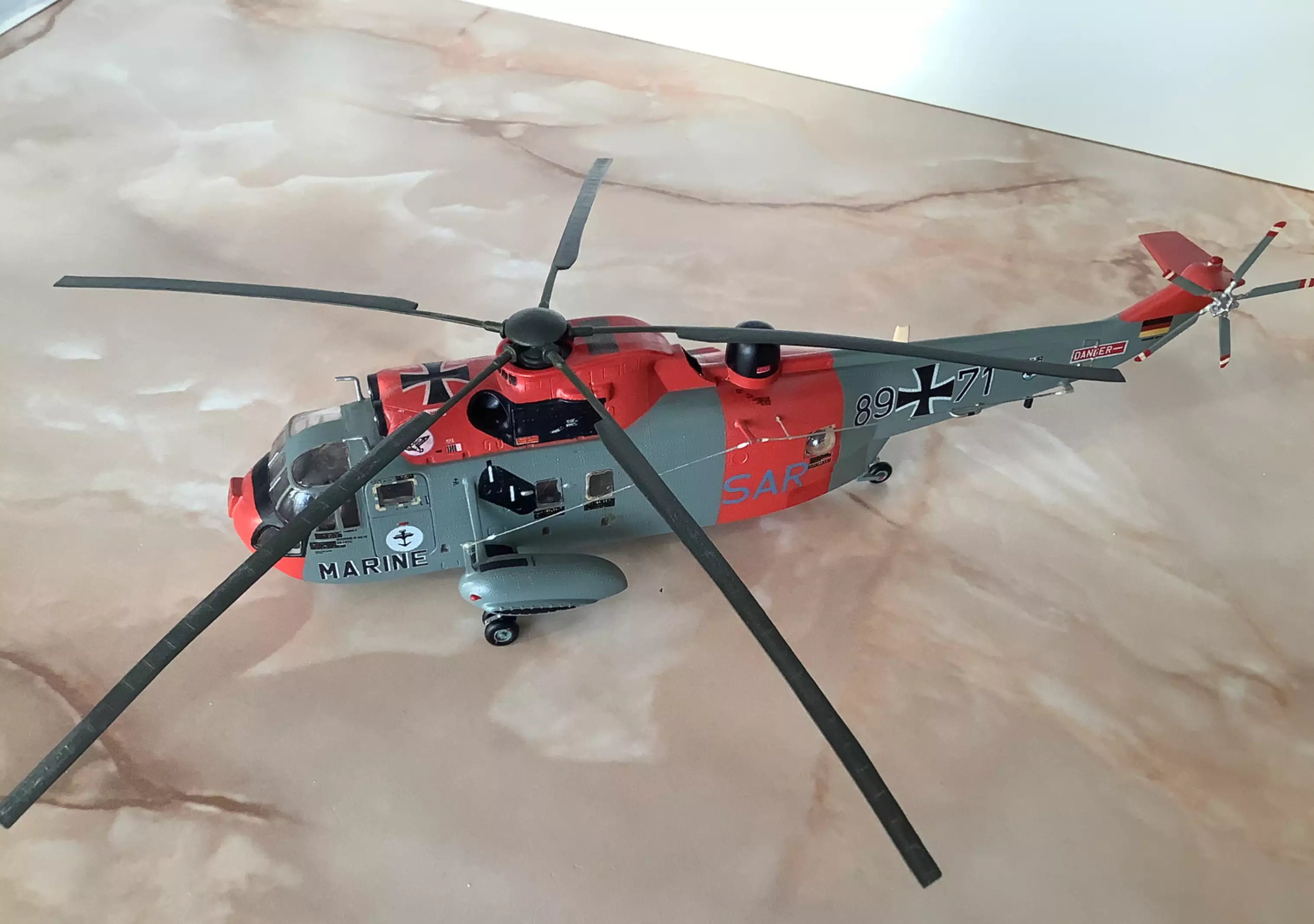 Сборная модель лесовоз с прицепом-роспуском 43204-10