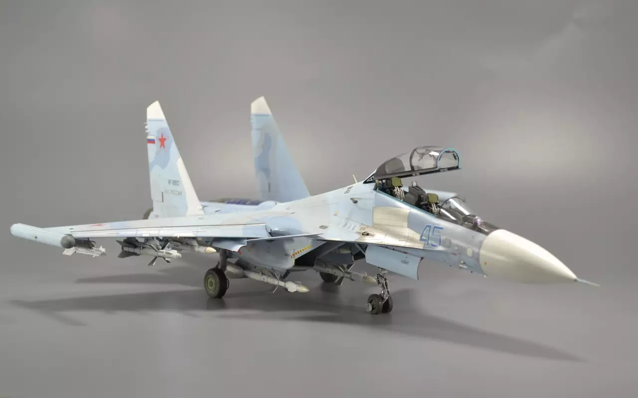 Сборная модель лесовоз с прицепом-роспуском 43204-10