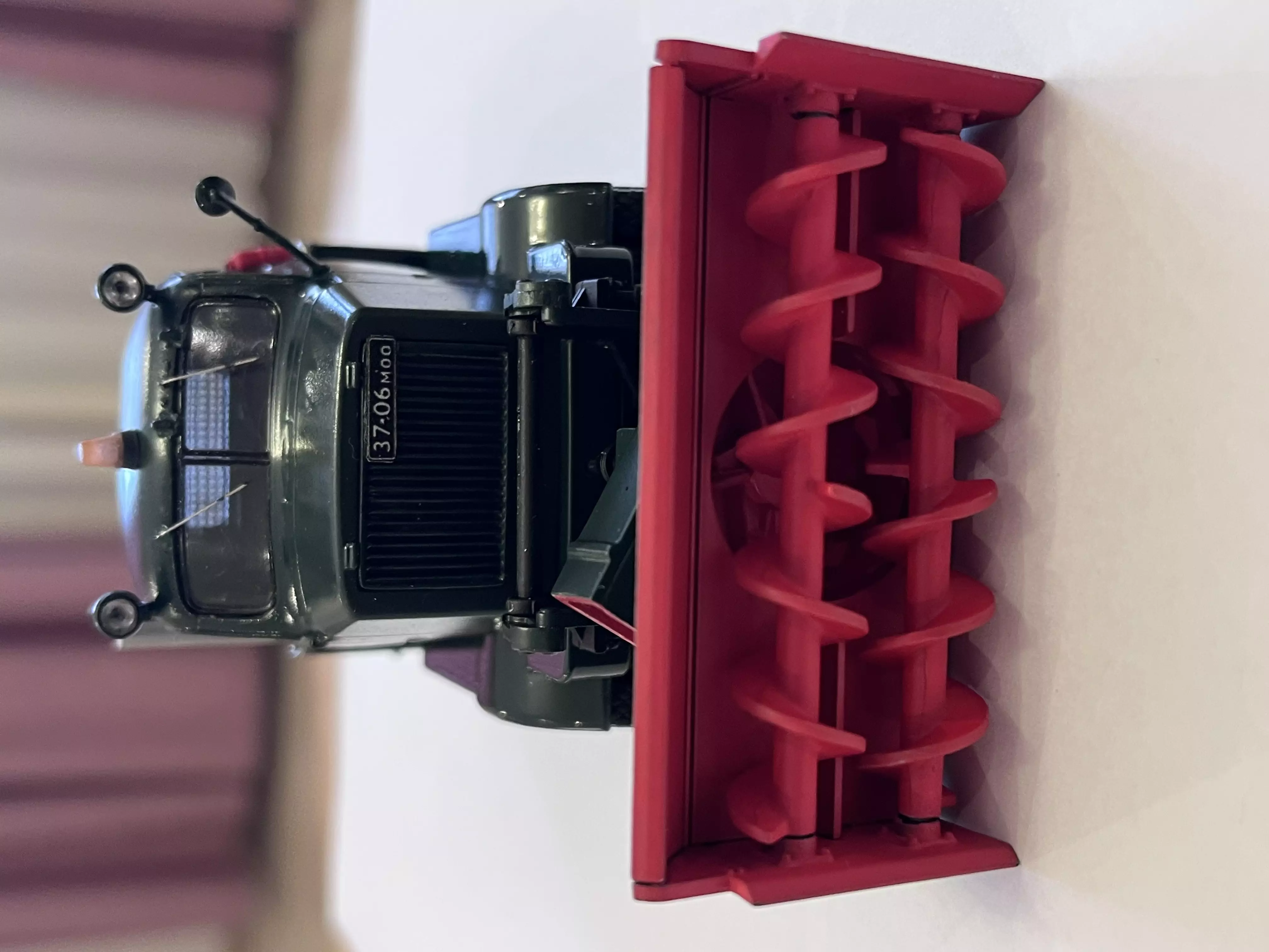 Сборная модель лесовоз с прицепом-роспуском 43204-10