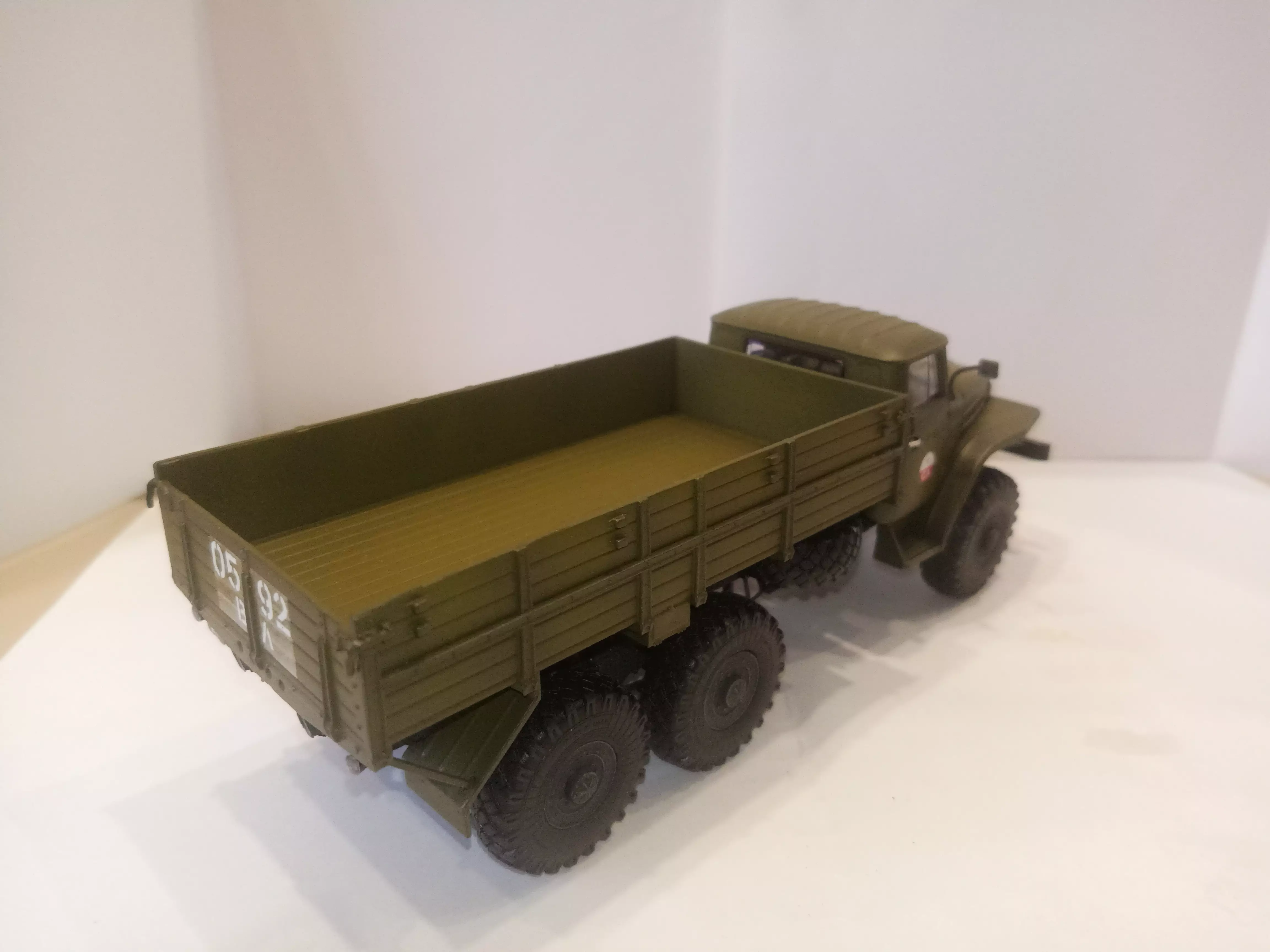 Сборная модель лесовоз с прицепом-роспуском 43204-10