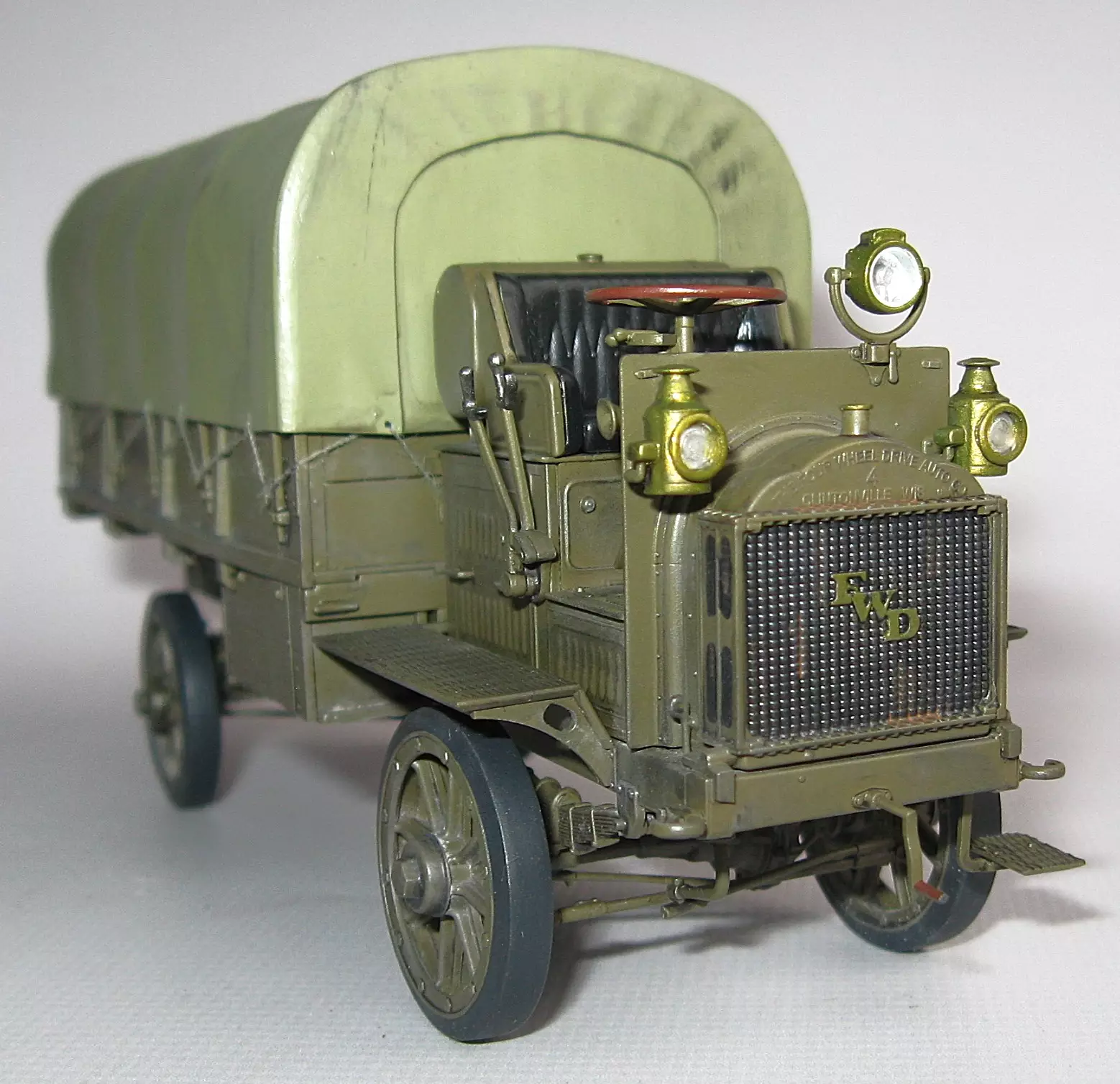 Сборная модель лесовоз с прицепом-роспуском 43204-10