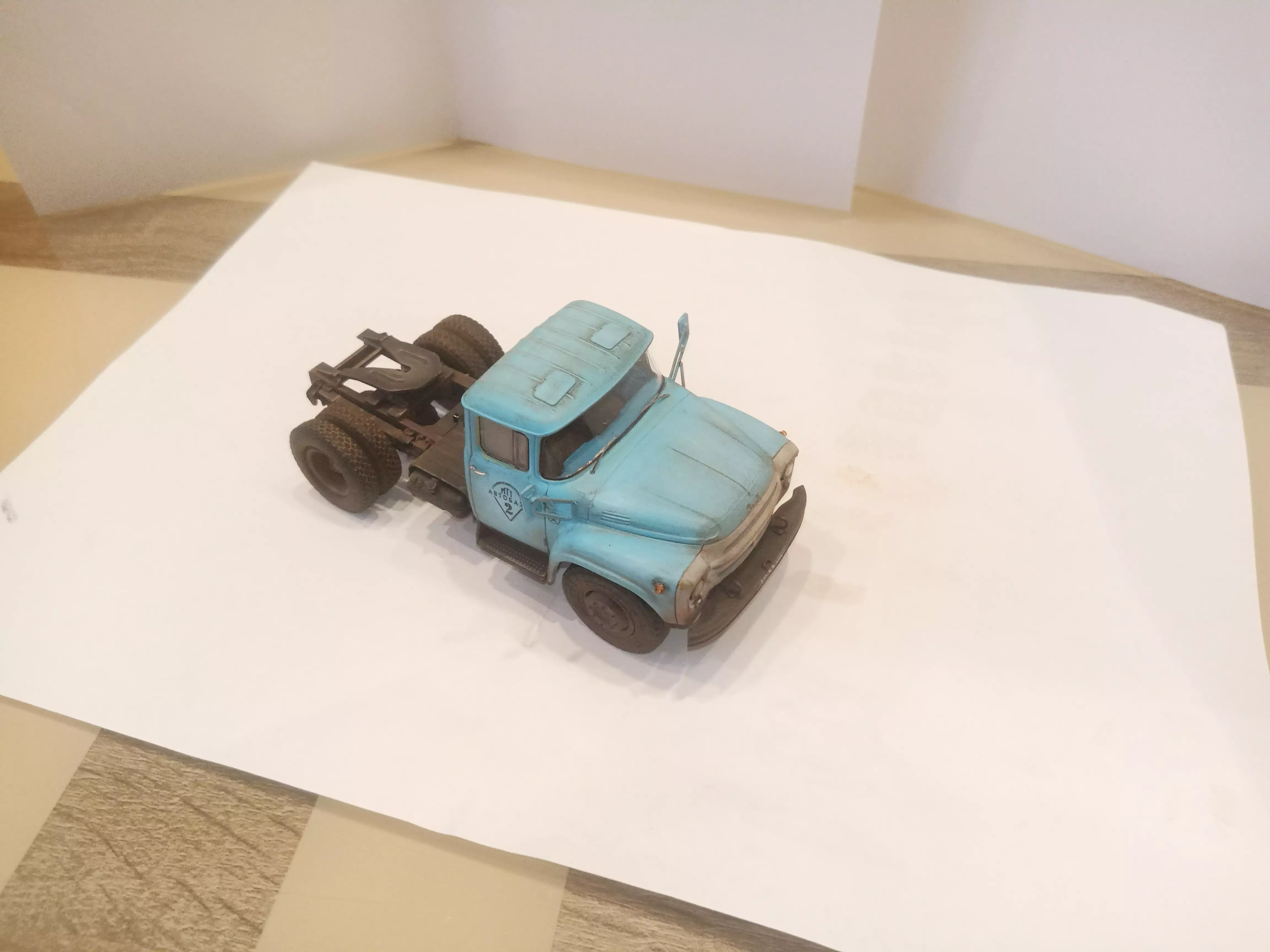 Сборная модель лесовоз с прицепом-роспуском 43204-10