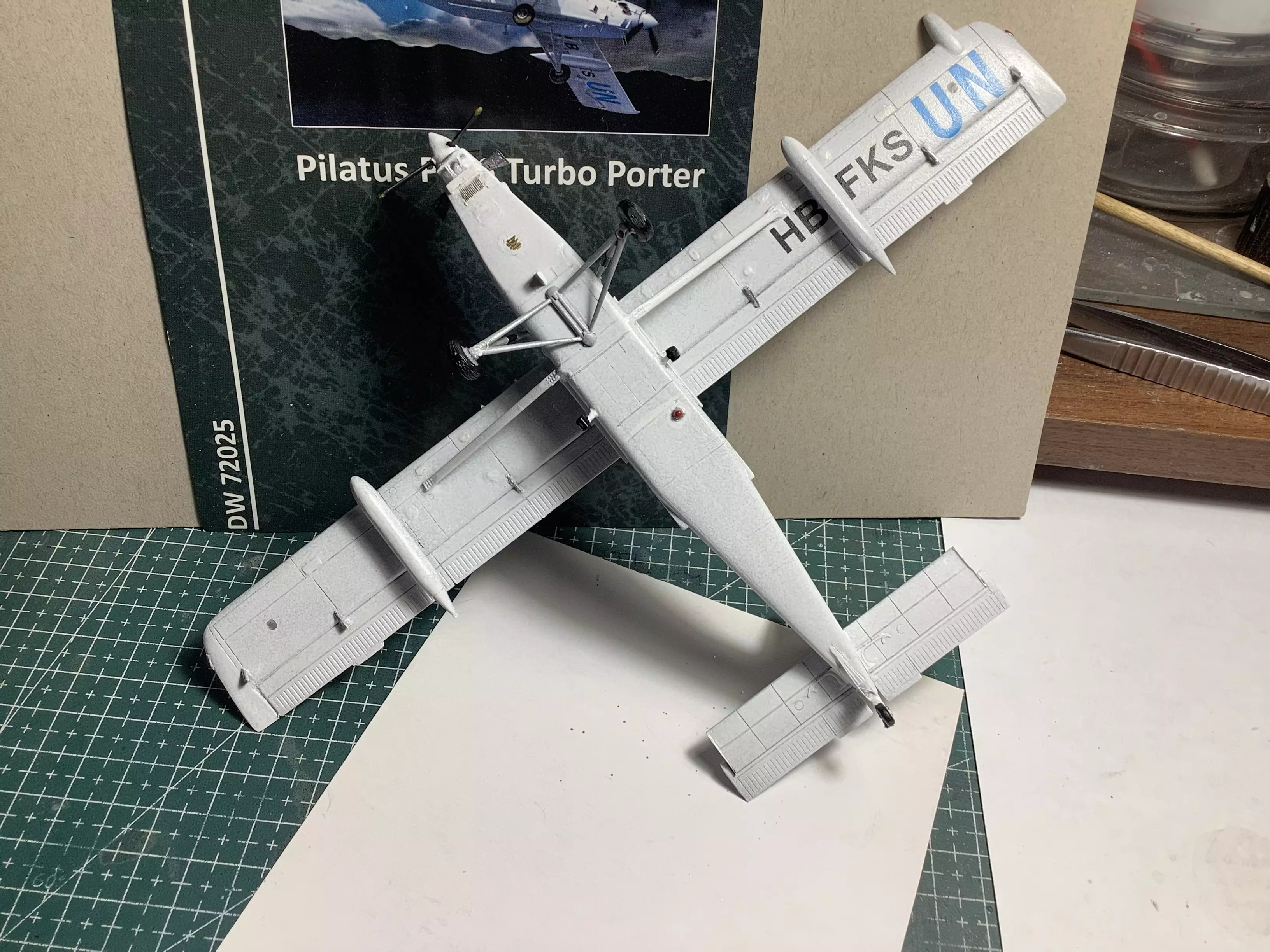 Сборная модель лесовоз с прицепом-роспуском 43204-10