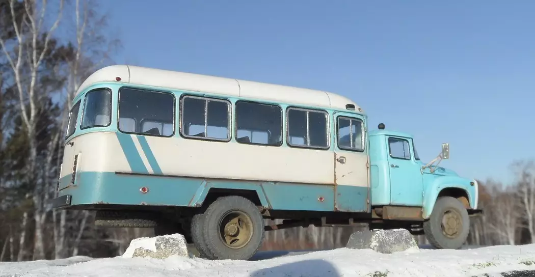 Сборная модель лесовоз с прицепом-роспуском 43204-10