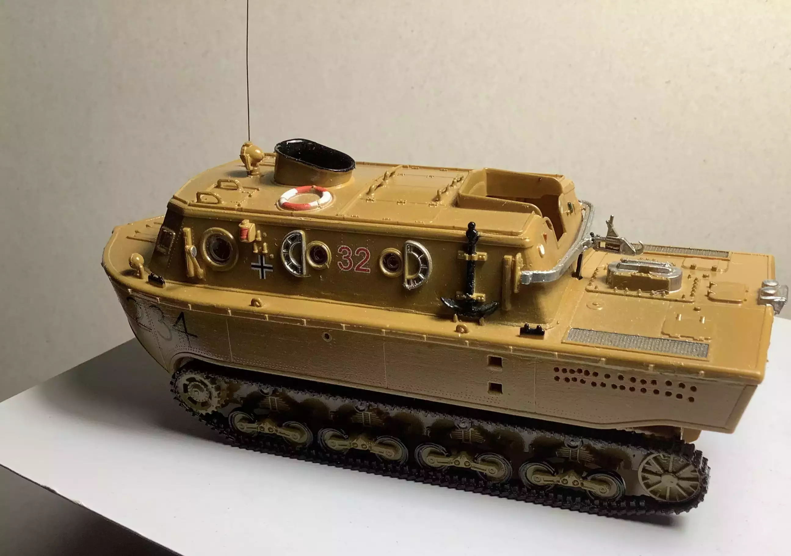 Сборная модель лесовоз с прицепом-роспуском 43204-10