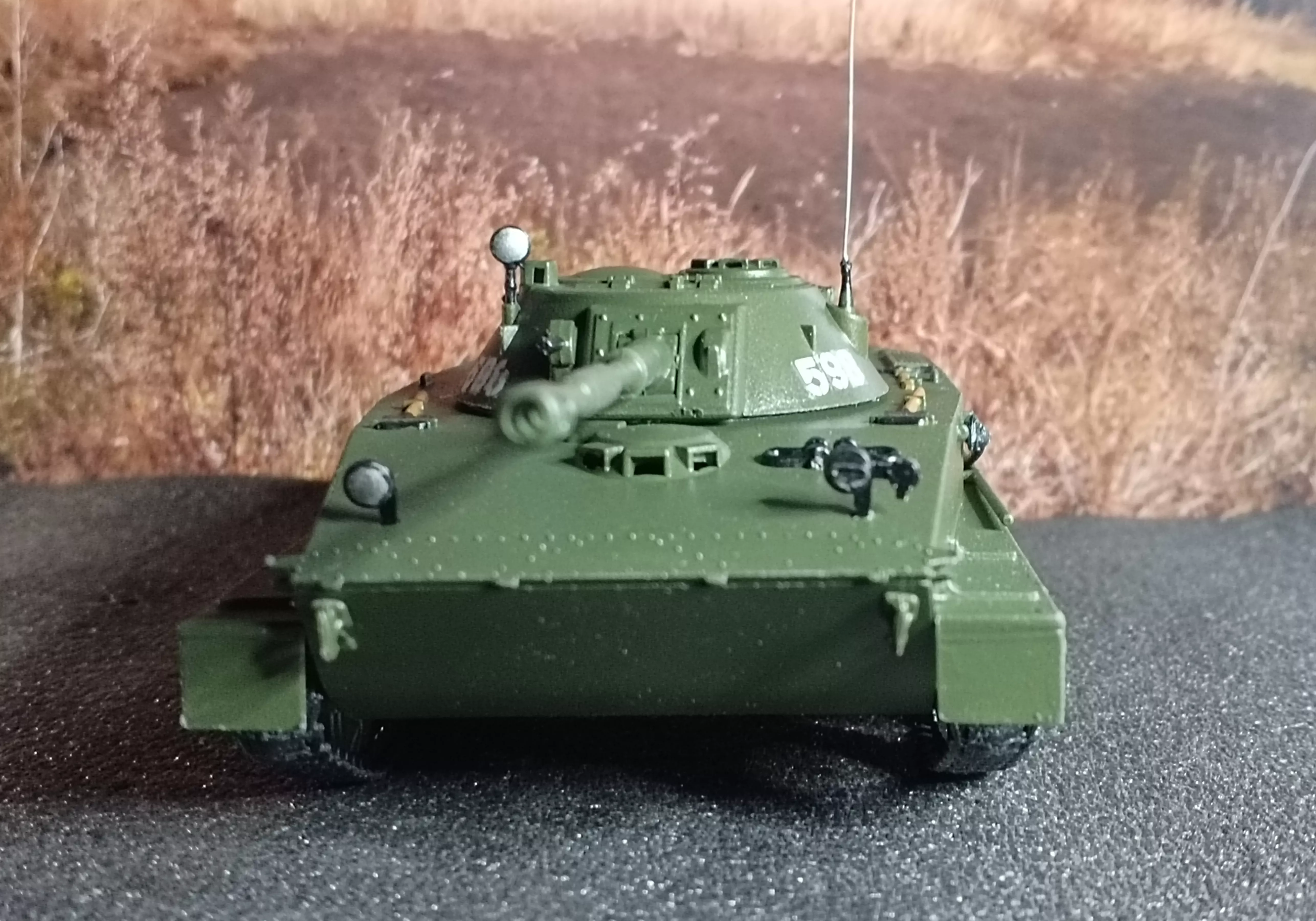 Сборная модель Плавающий танк ПТ-76
