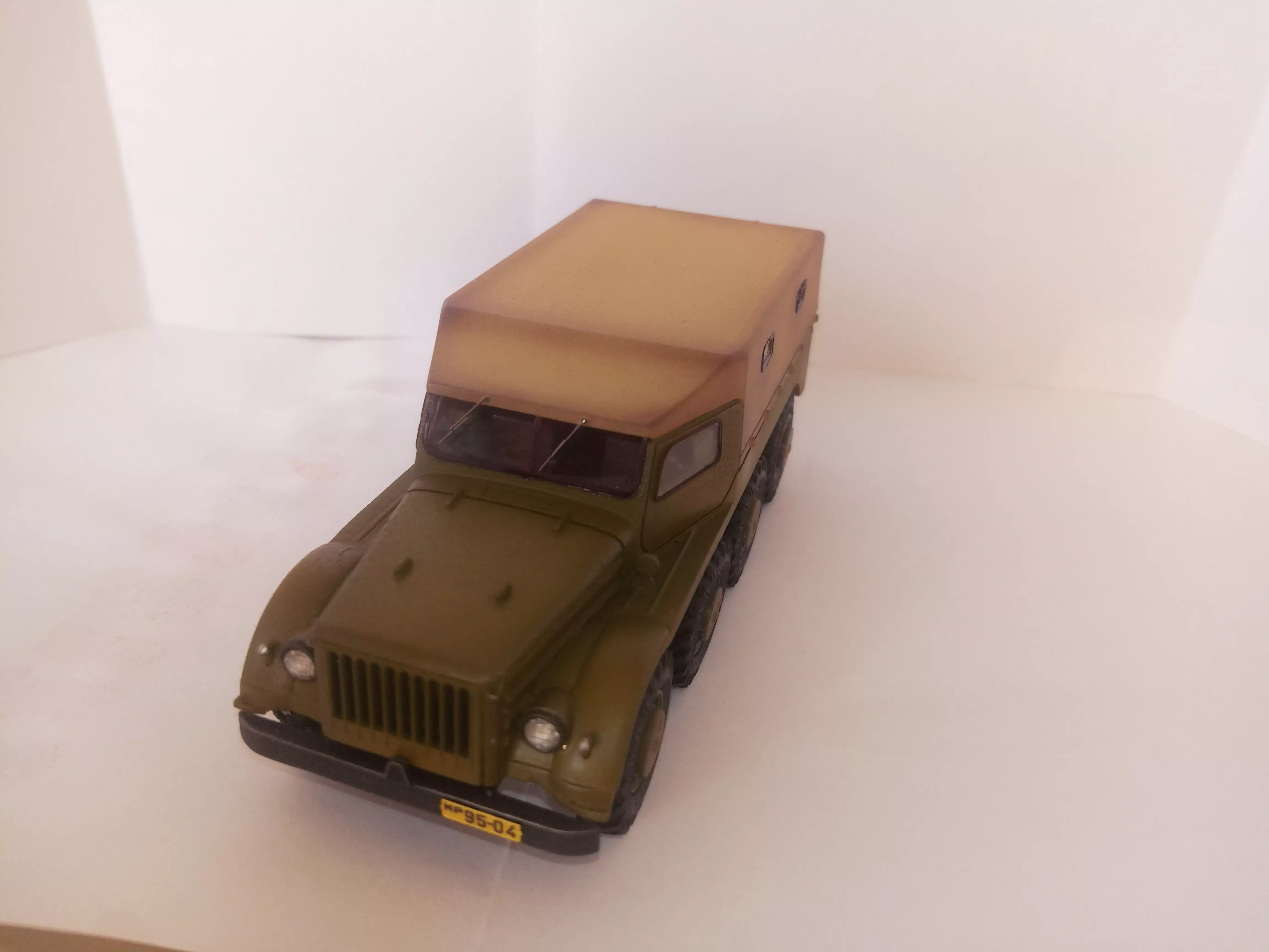 Сборная модель лесовоз с прицепом-роспуском 43204-10