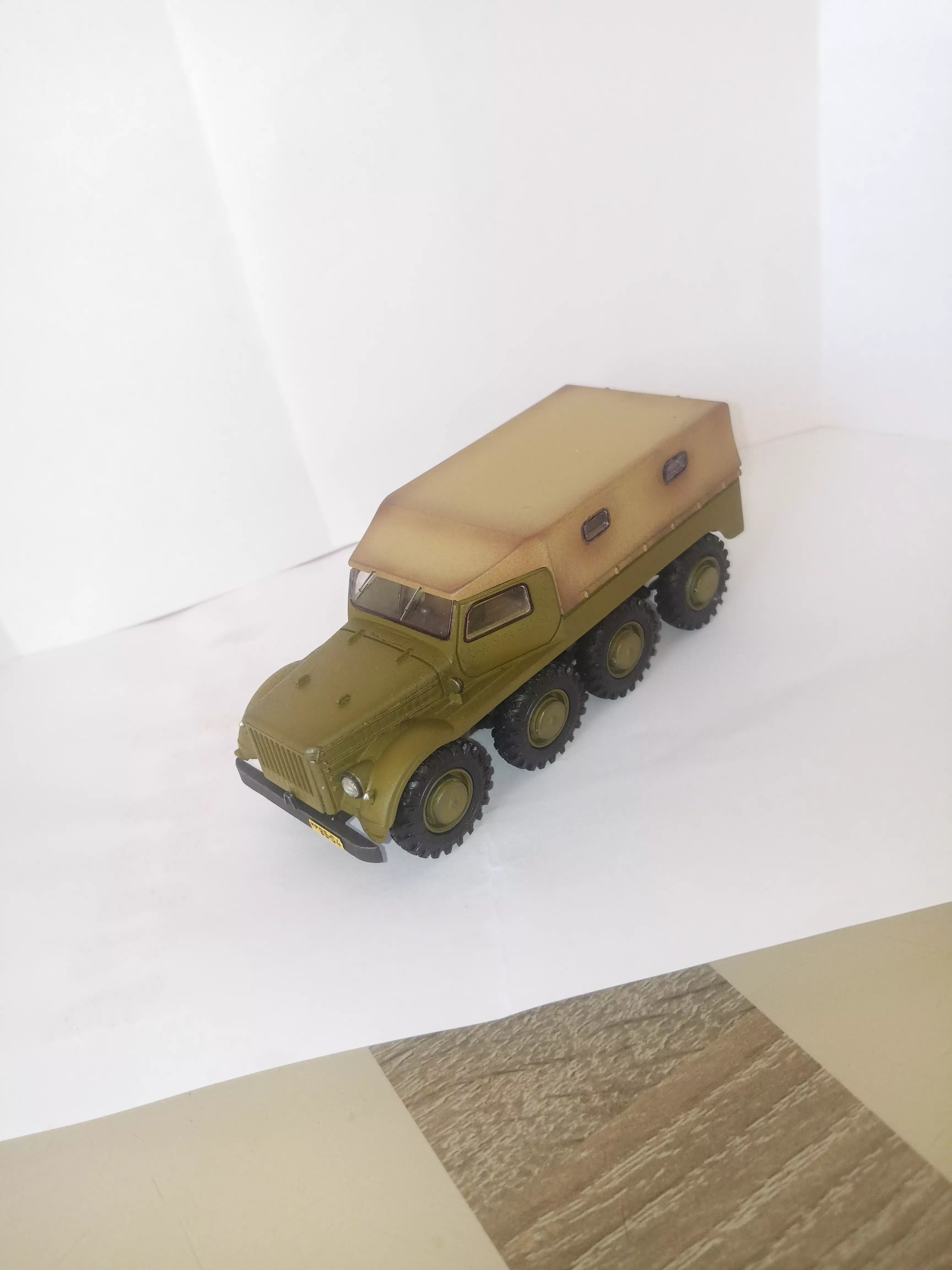 Сборная модель лесовоз с прицепом-роспуском 43204-10