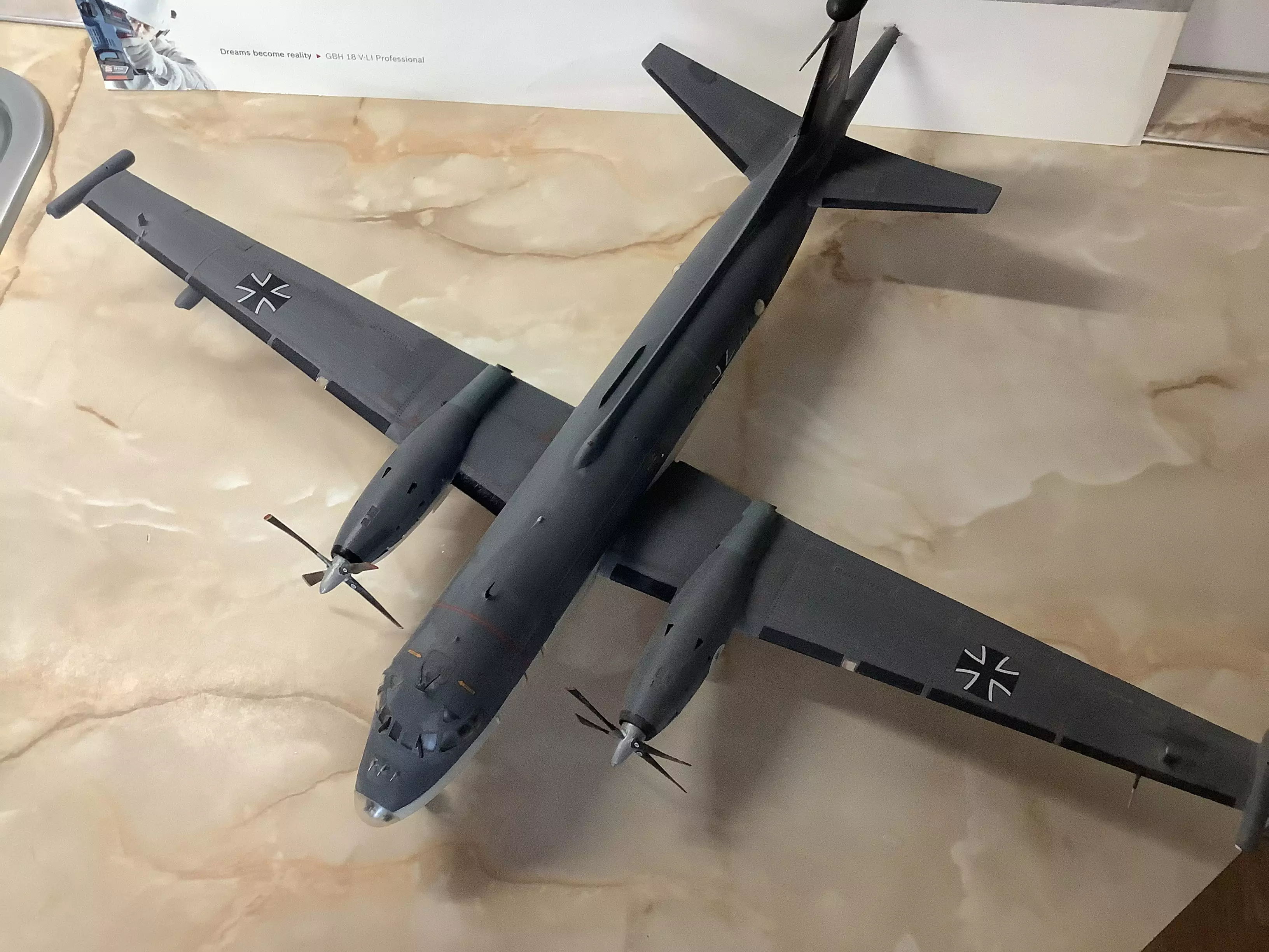 Сборная модель лесовоз с прицепом-роспуском 43204-10