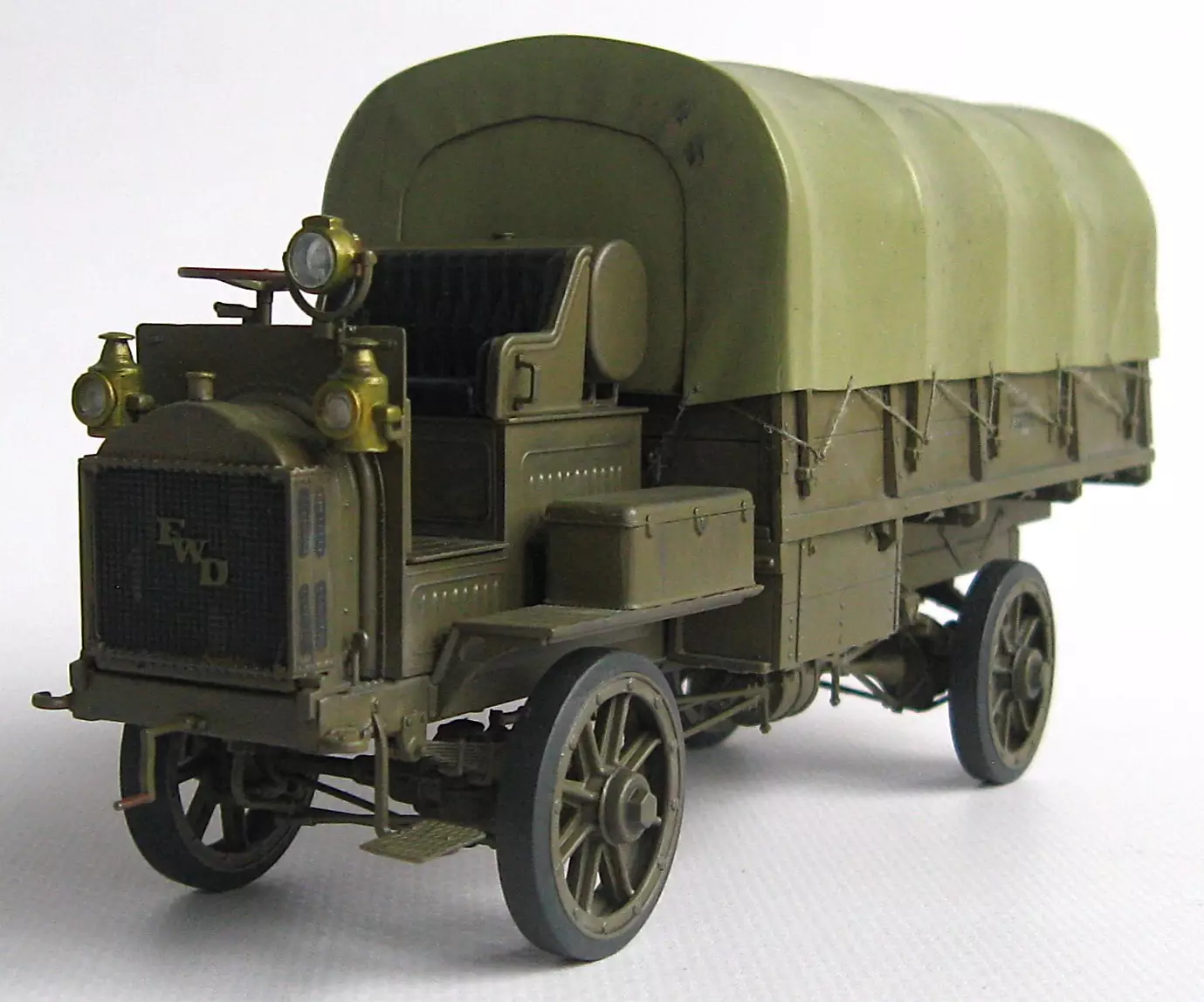 Сборная модель лесовоз с прицепом-роспуском 43204-10