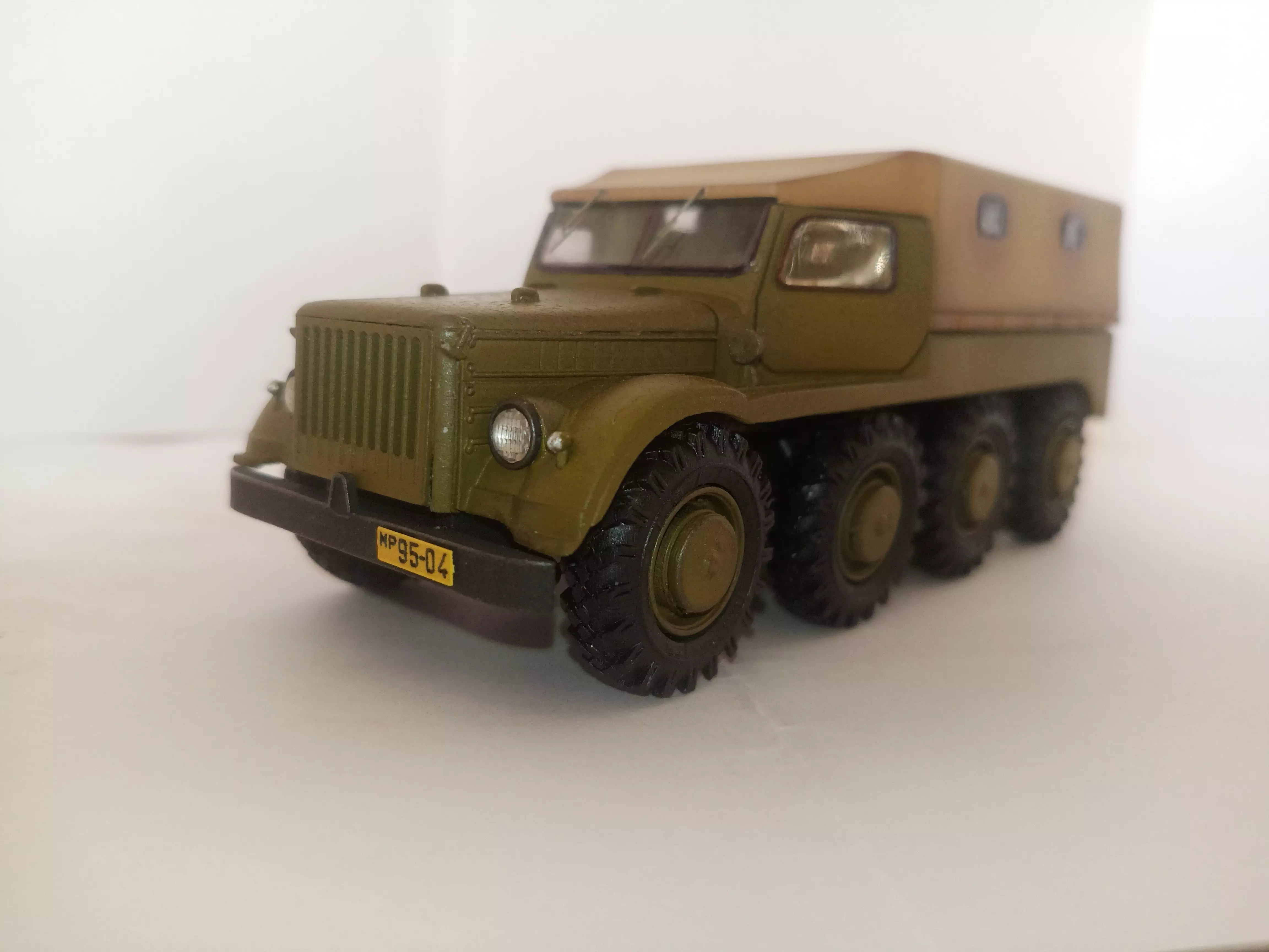 Сборная модель лесовоз с прицепом-роспуском 43204-10