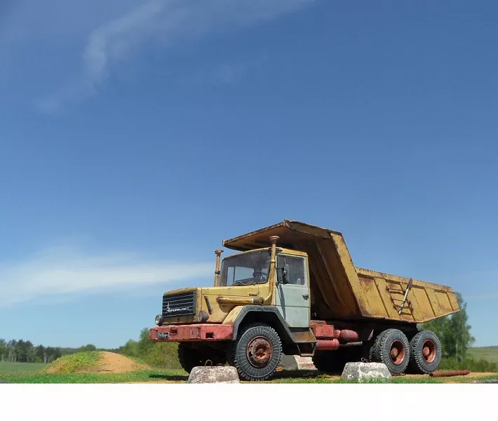 Сборная модель Magirus-290D26K самосвал