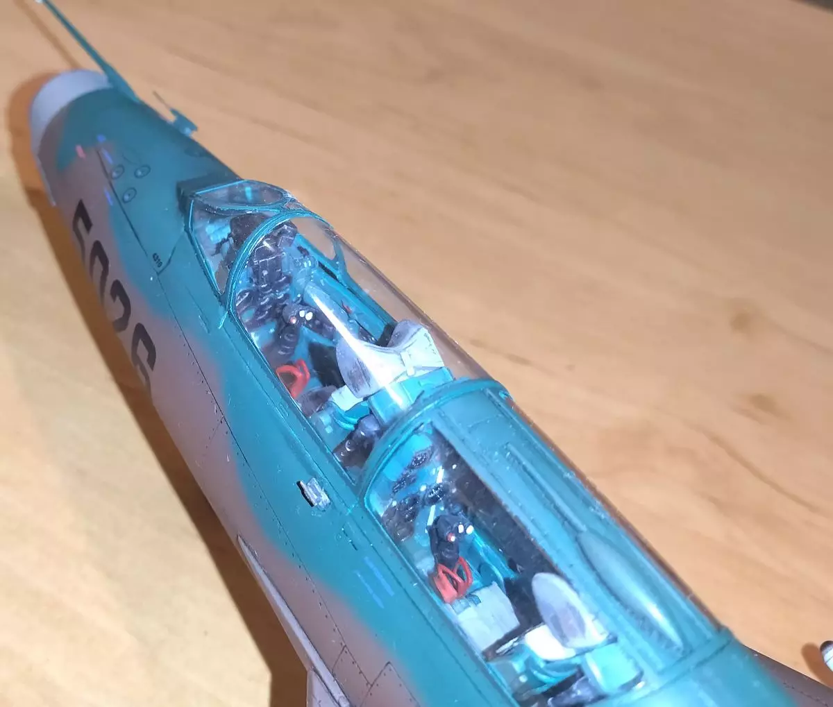 Сборная модель лесовоз с прицепом-роспуском 43204-10