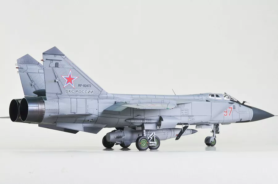 Самолет Mikoyan Mig-31 B/BS Foxhound