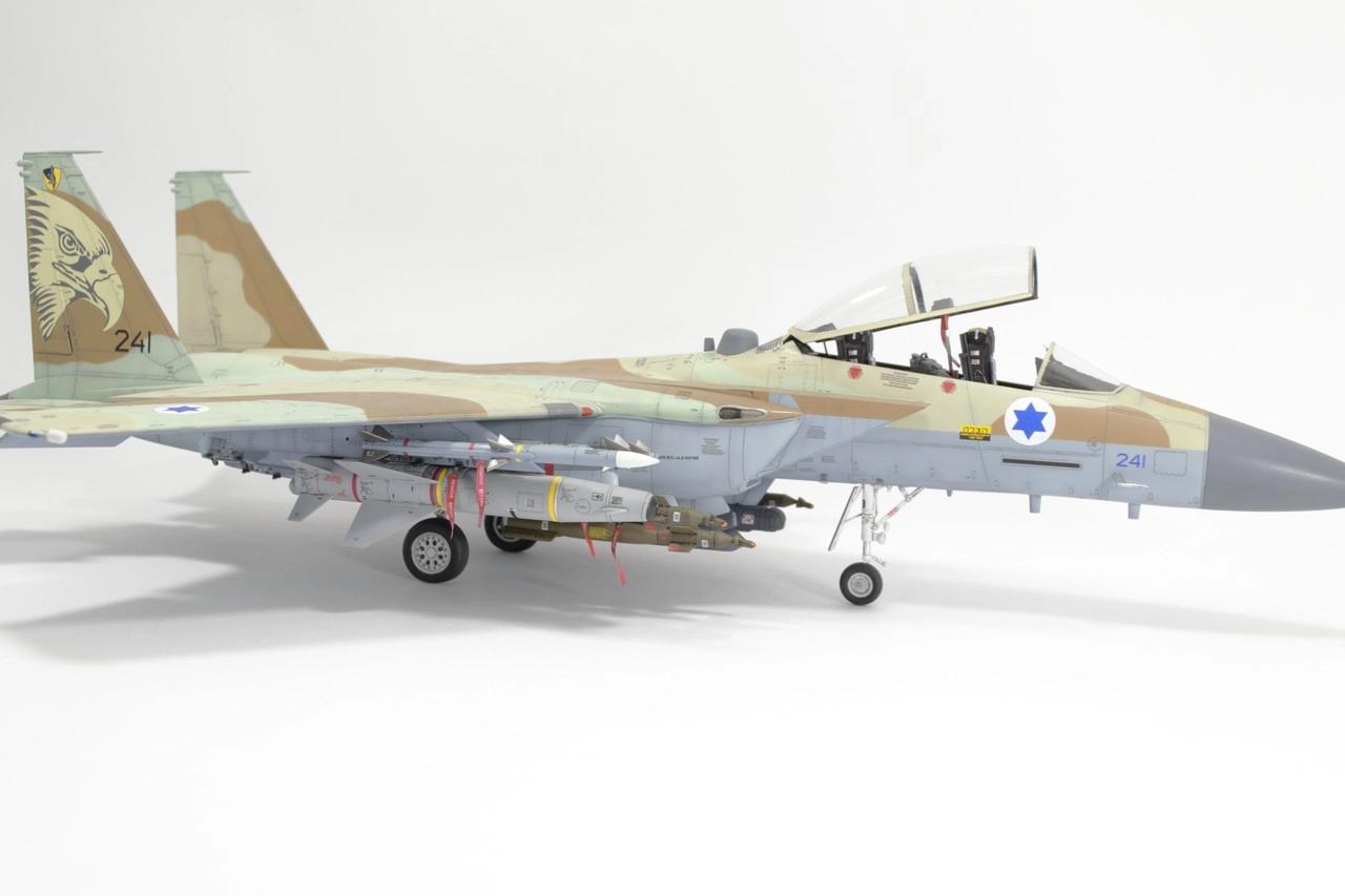 Сборная модель лесовоз с прицепом-роспуском 43204-10