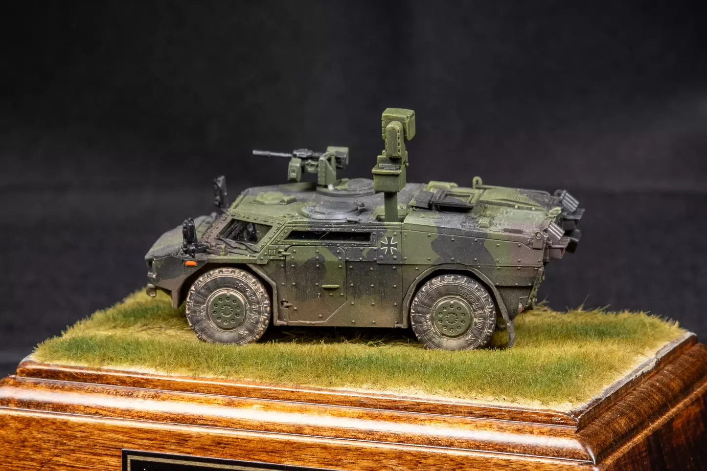 Сборная модель лесовоз с прицепом-роспуском 43204-10