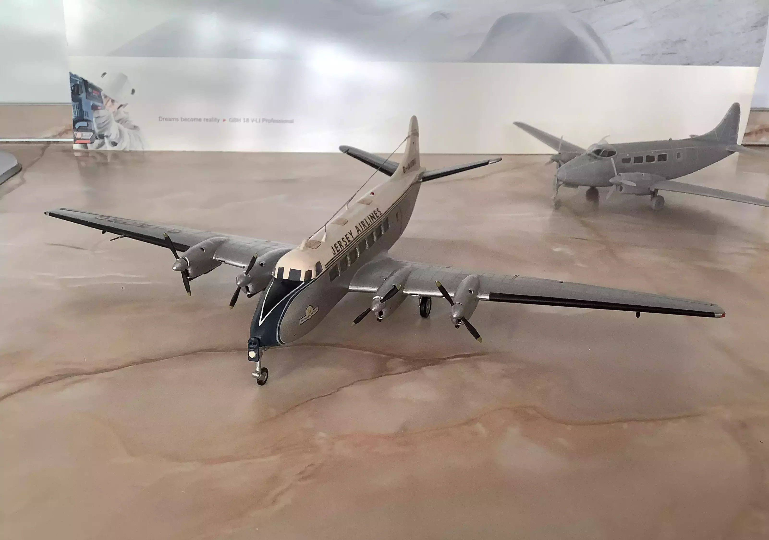 Сборная модель лесовоз с прицепом-роспуском 43204-10