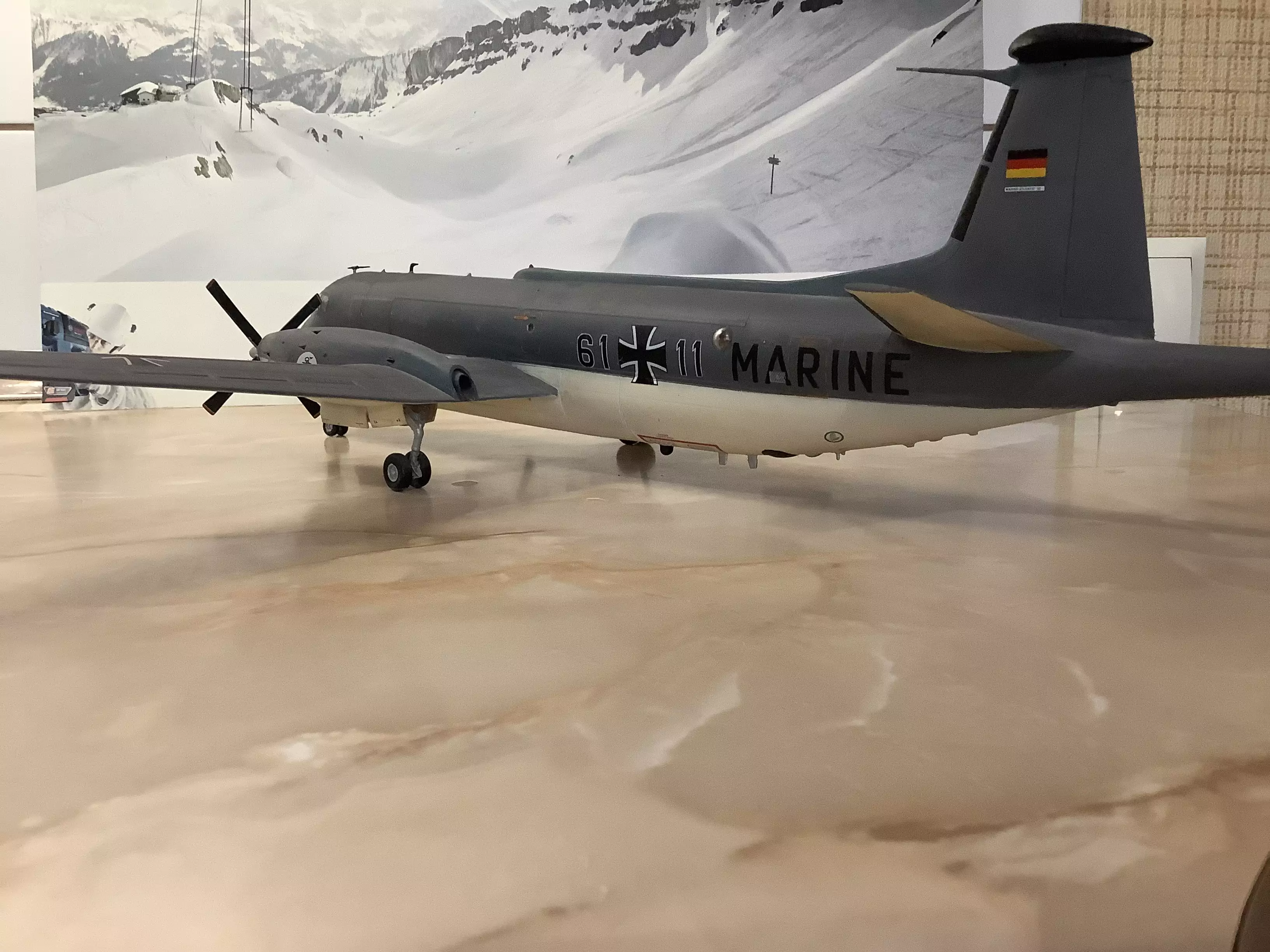 Сборная модель лесовоз с прицепом-роспуском 43204-10