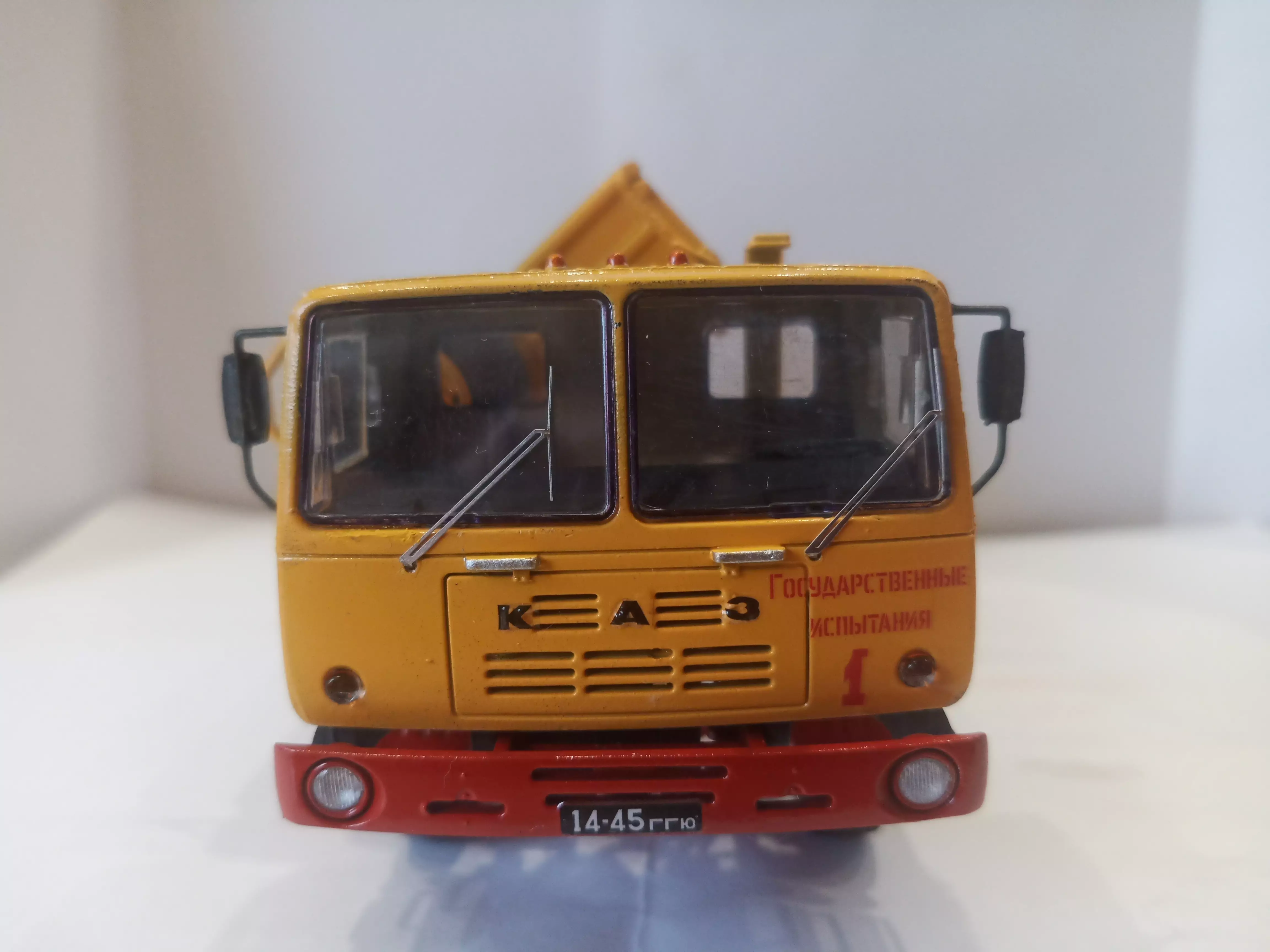 Сборная модель лесовоз с прицепом-роспуском 43204-10