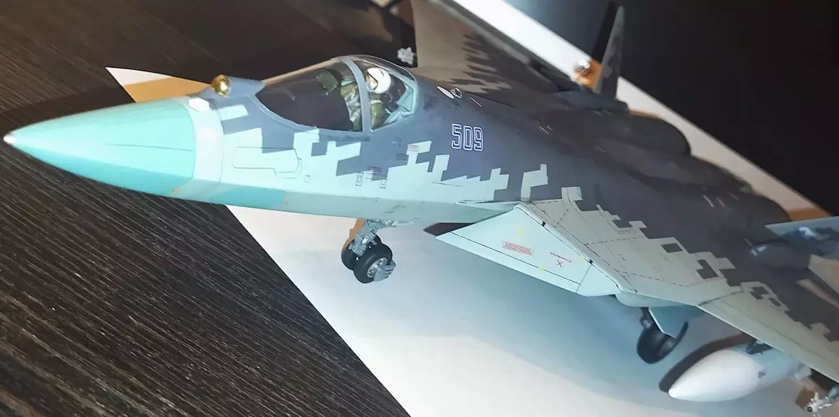 Сборная модель лесовоз с прицепом-роспуском 43204-10