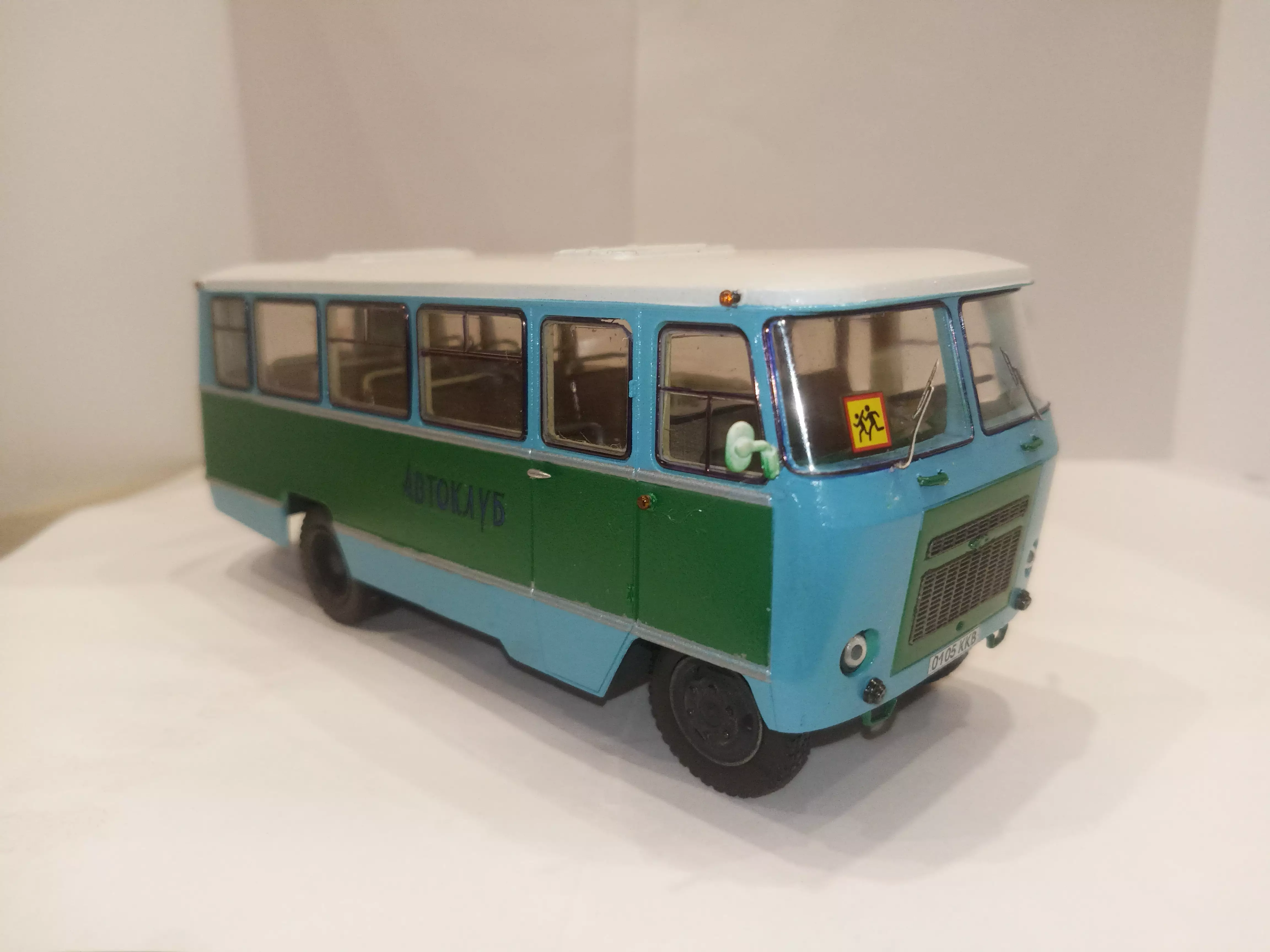 Сборная модель лесовоз с прицепом-роспуском 43204-10