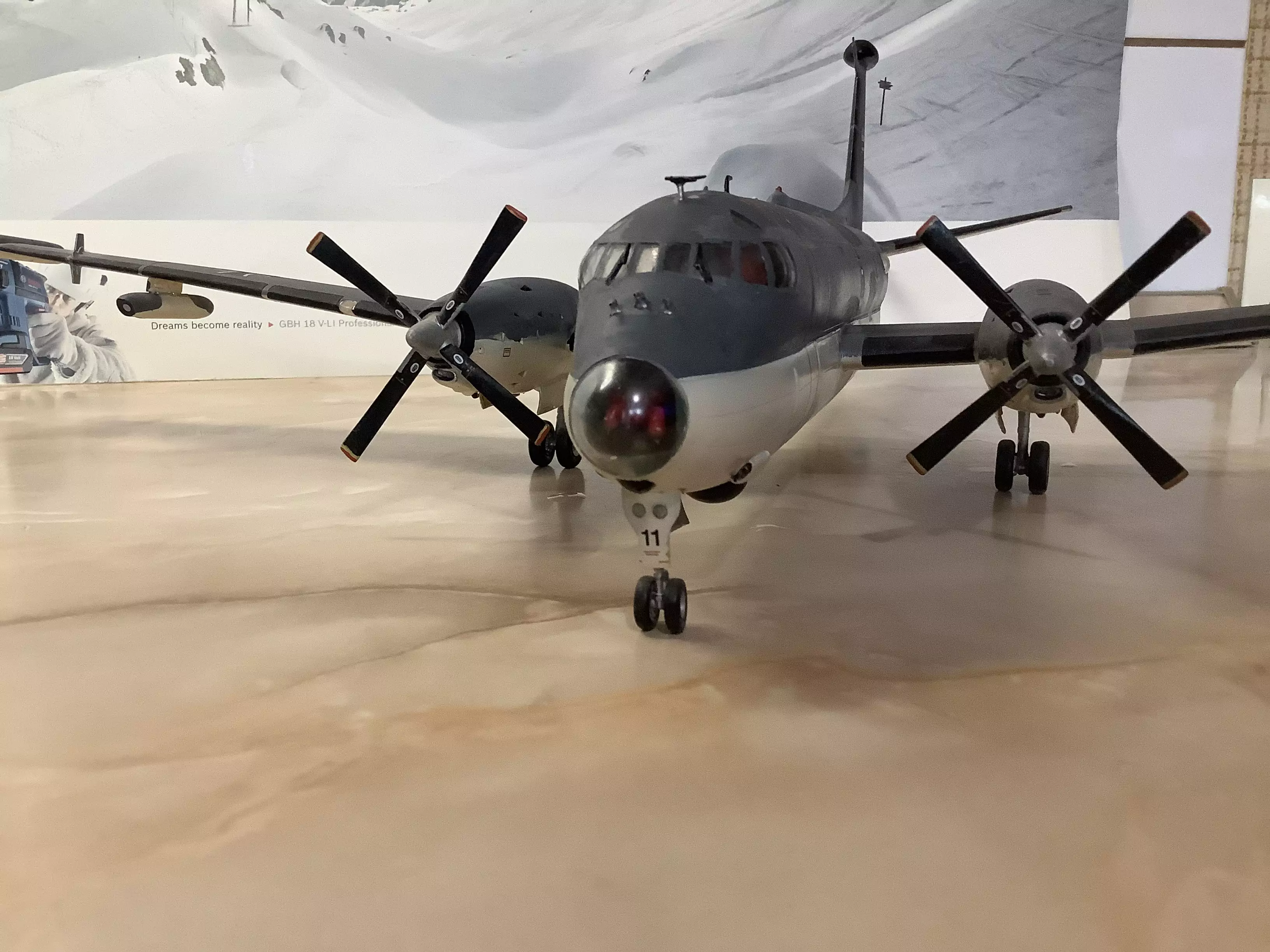 Сборная модель лесовоз с прицепом-роспуском 43204-10