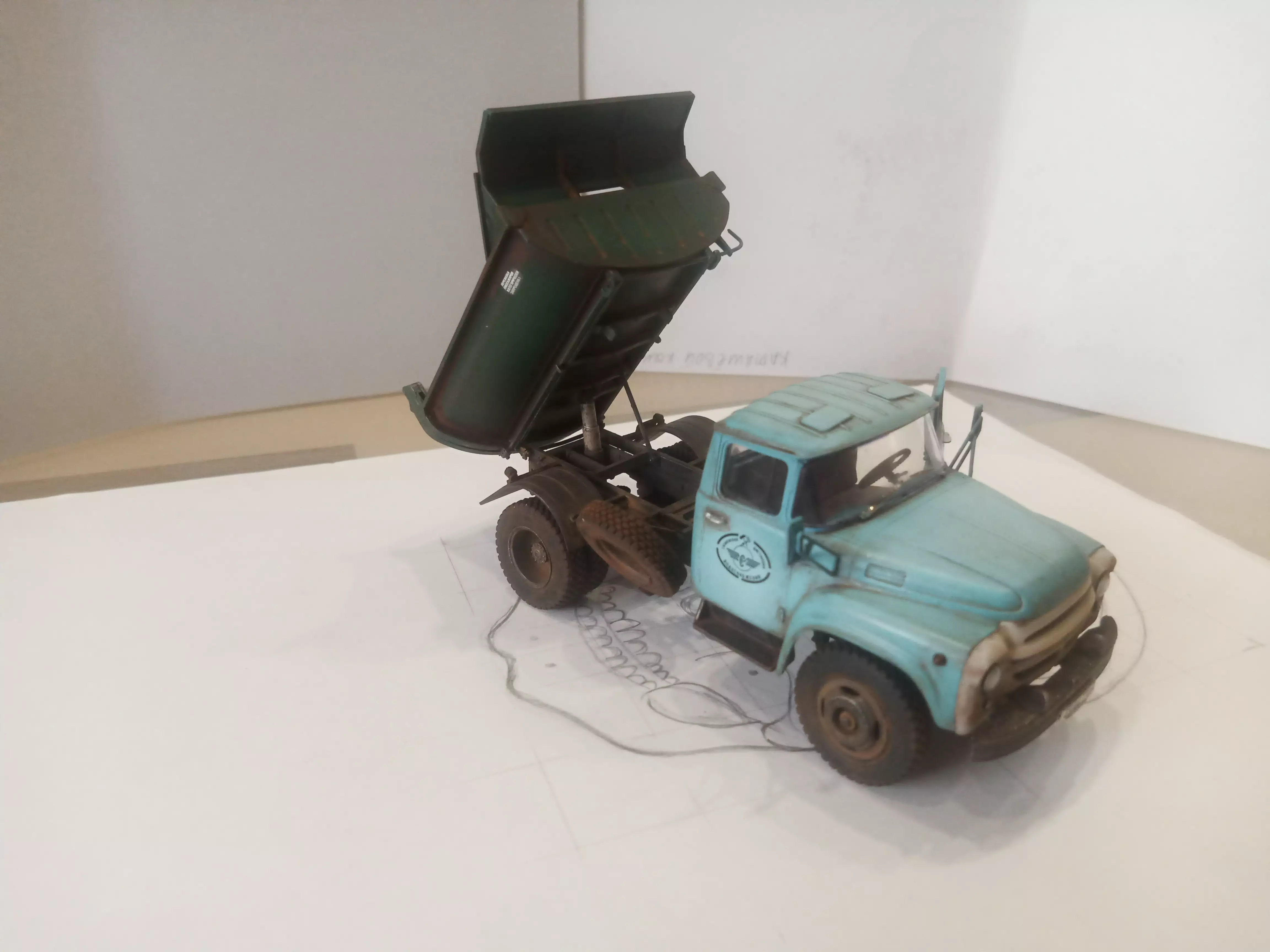 Сборная модель лесовоз с прицепом-роспуском 43204-10