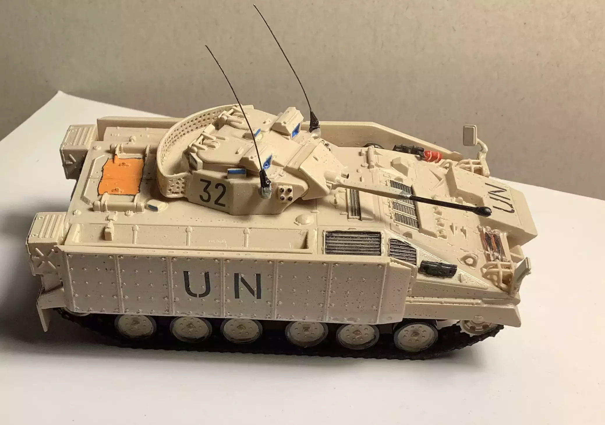 Сборная модель лесовоз с прицепом-роспуском 43204-10