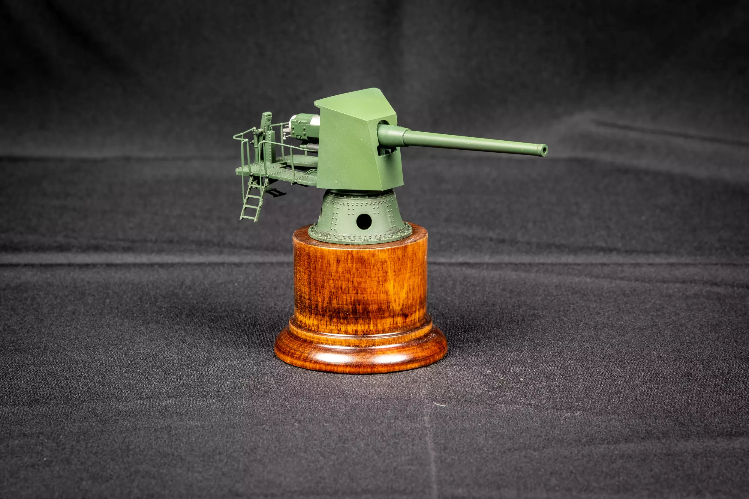 Сборная модель лесовоз с прицепом-роспуском 43204-10