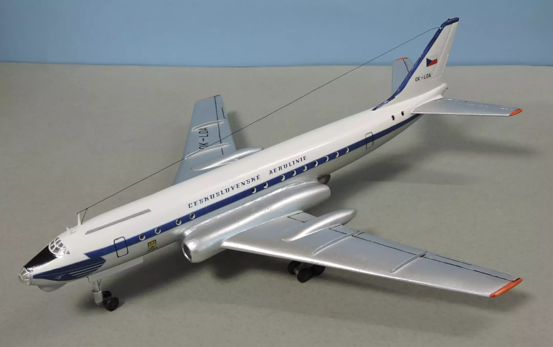 Сборная модель лесовоз с прицепом-роспуском 43204-10