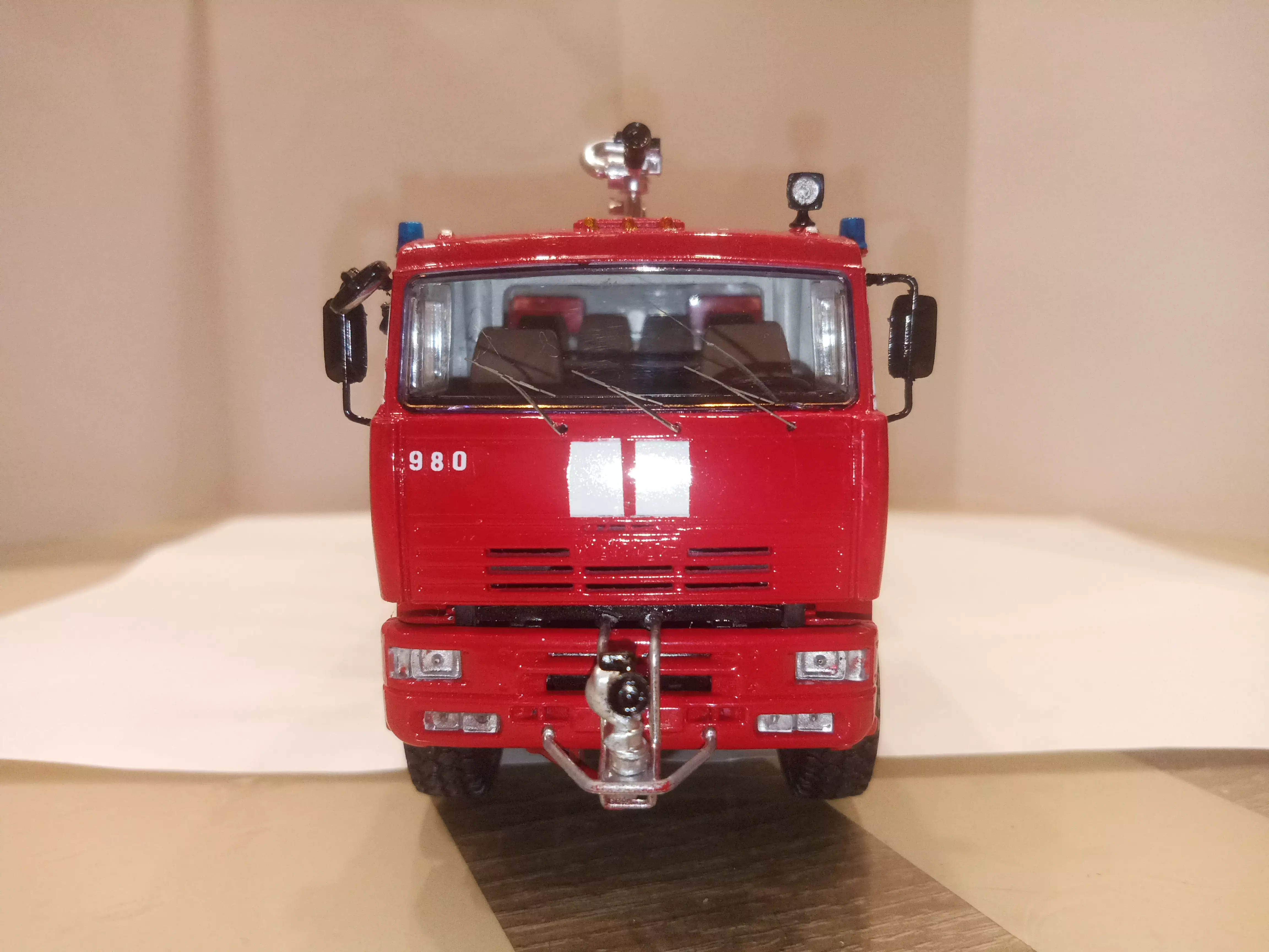 Сборная модель лесовоз с прицепом-роспуском 43204-10