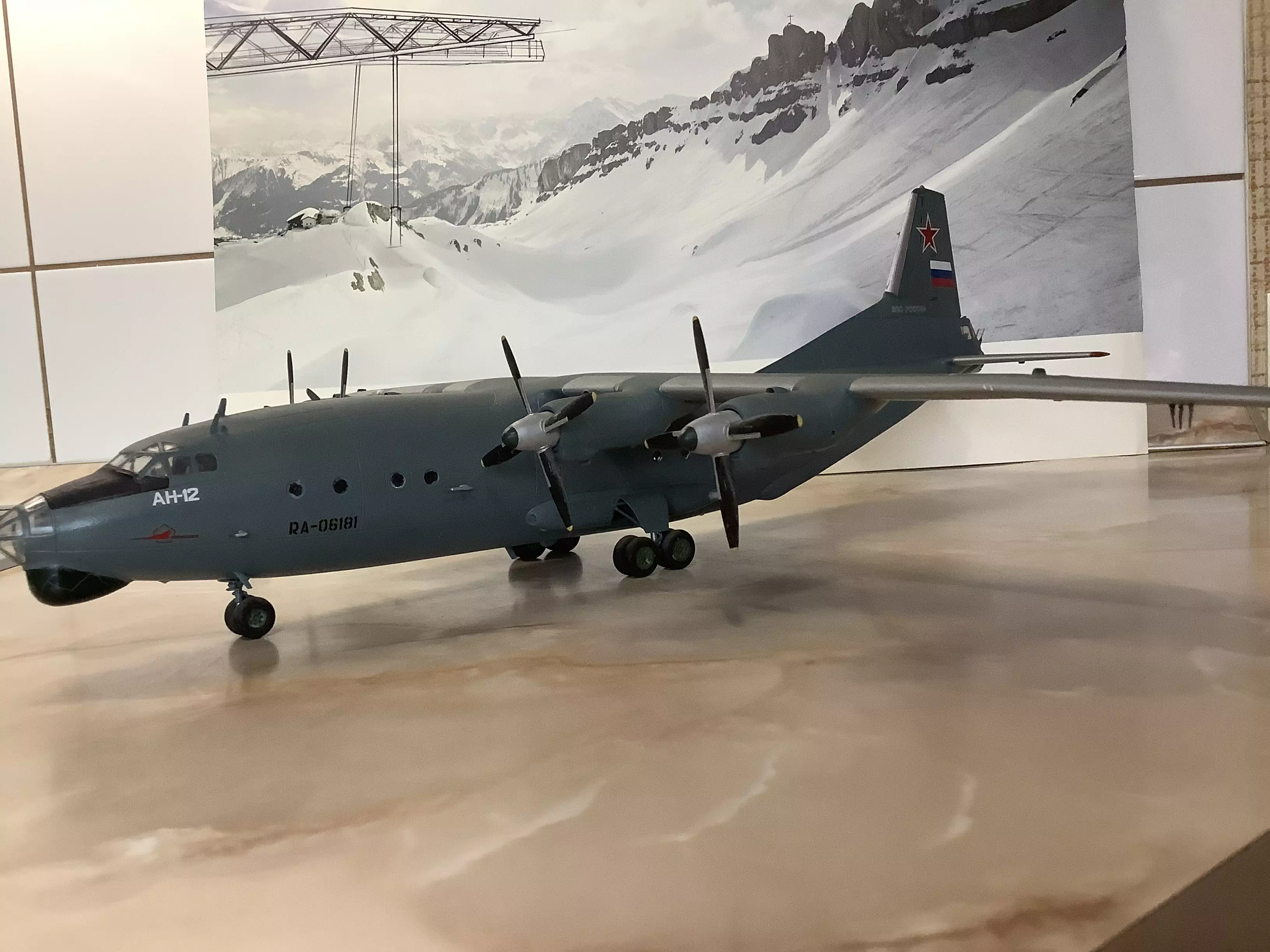 Сборная модель лесовоз с прицепом-роспуском 43204-10