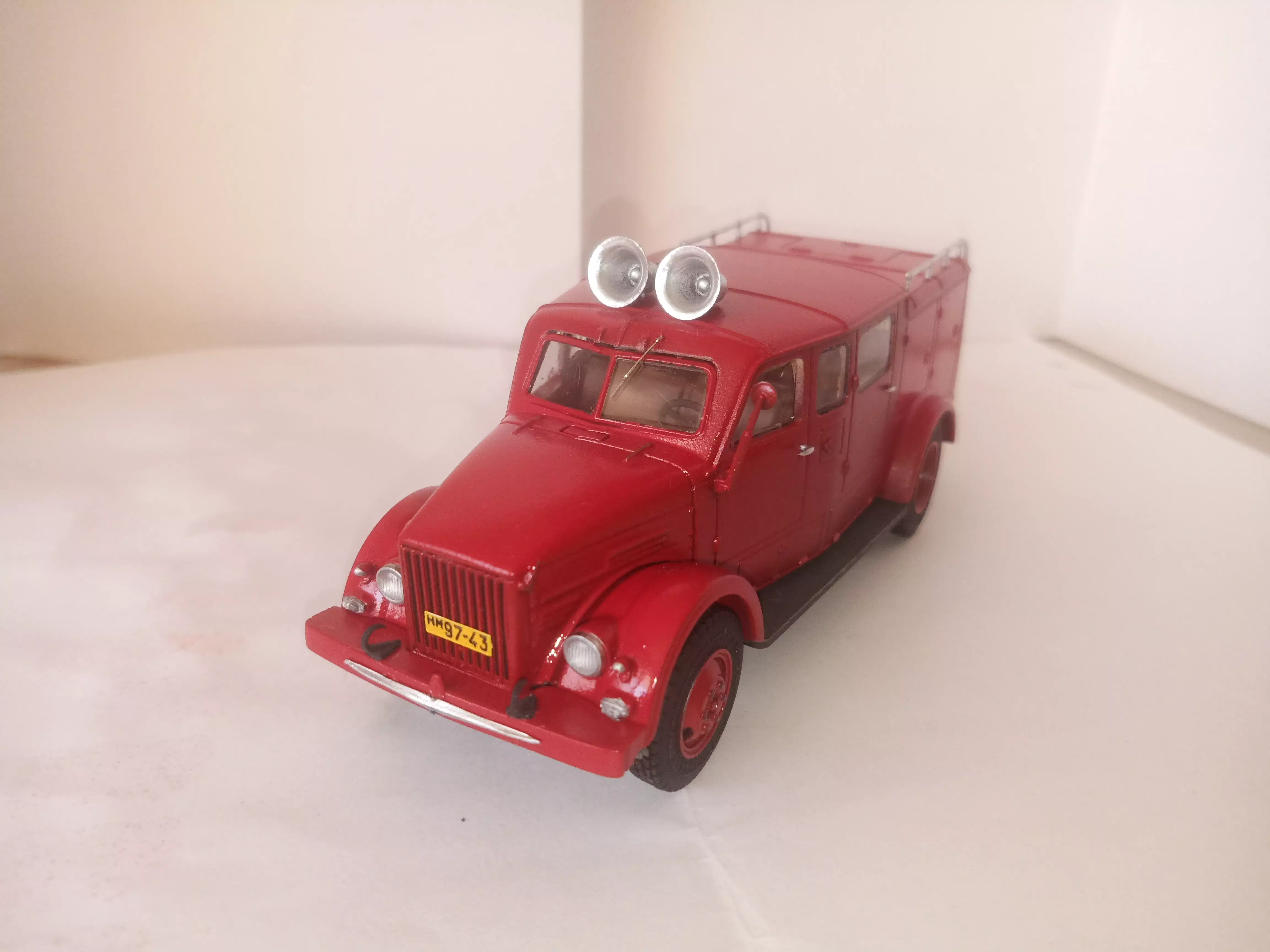 Сборная модель лесовоз с прицепом-роспуском 43204-10