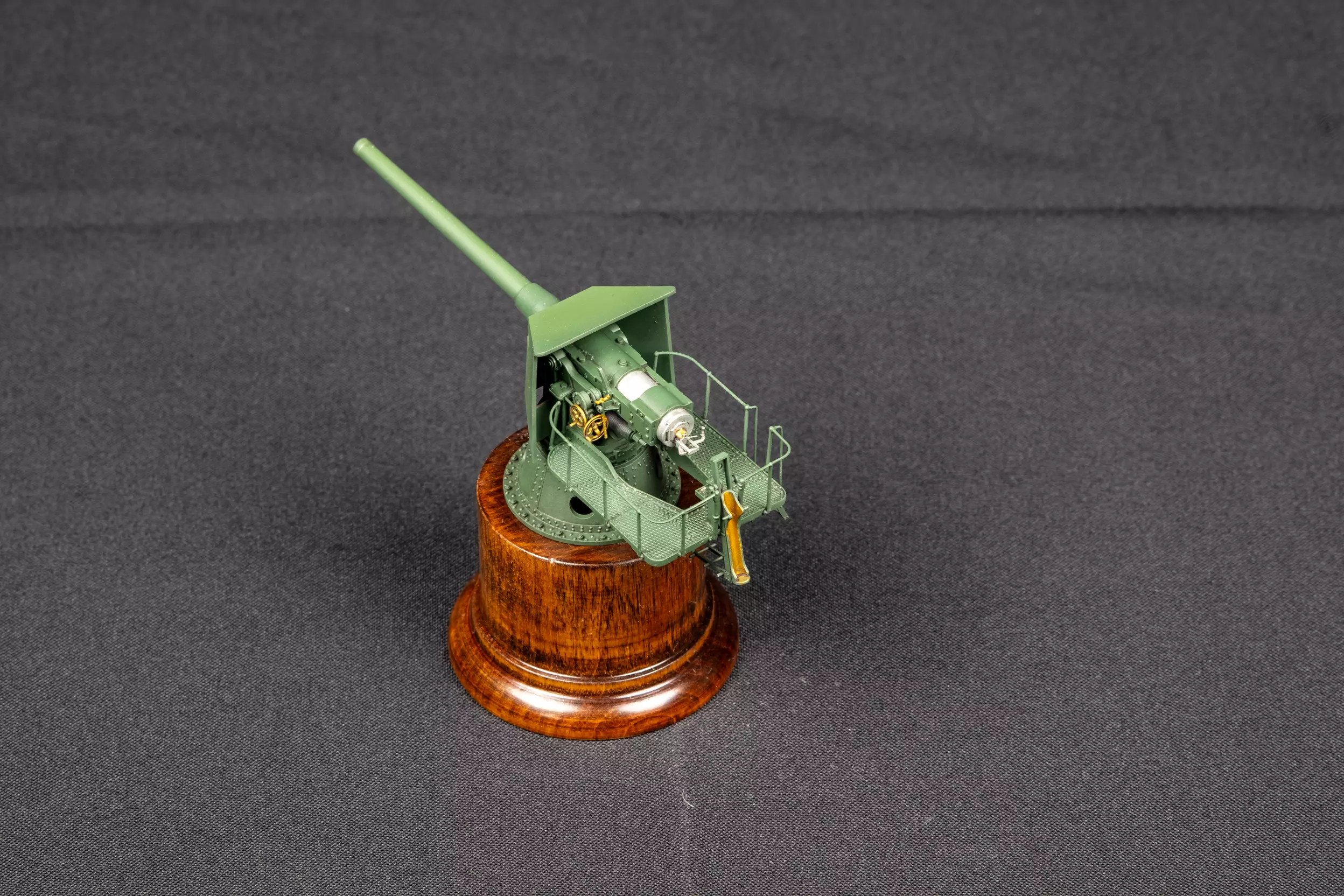 Сборная модель лесовоз с прицепом-роспуском 43204-10