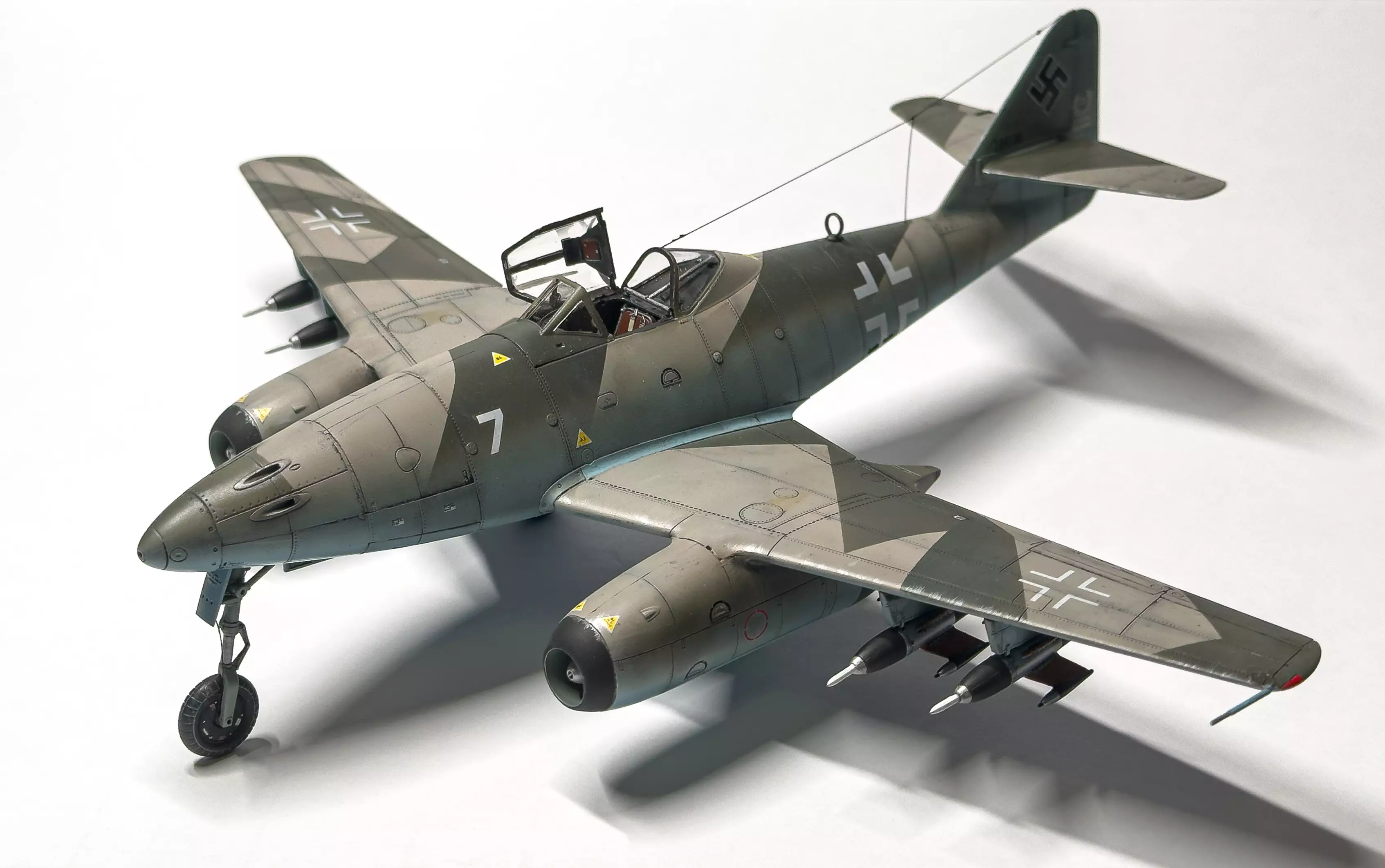 Сборная модель лесовоз с прицепом-роспуском 43204-10