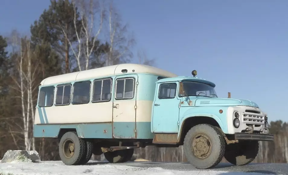 Сборная модель лесовоз с прицепом-роспуском 43204-10